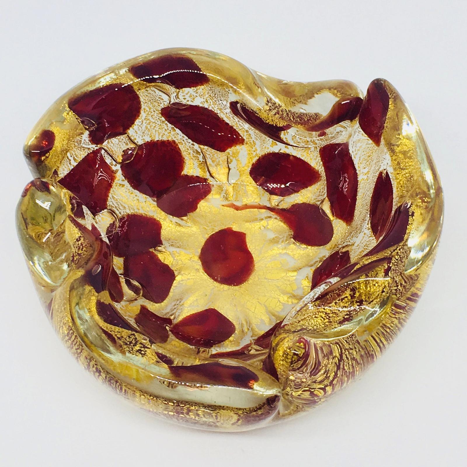 Mid-Century Modern Murano Art Glass Bowl Gold Flake and Red Vintage, Italy, 1950s