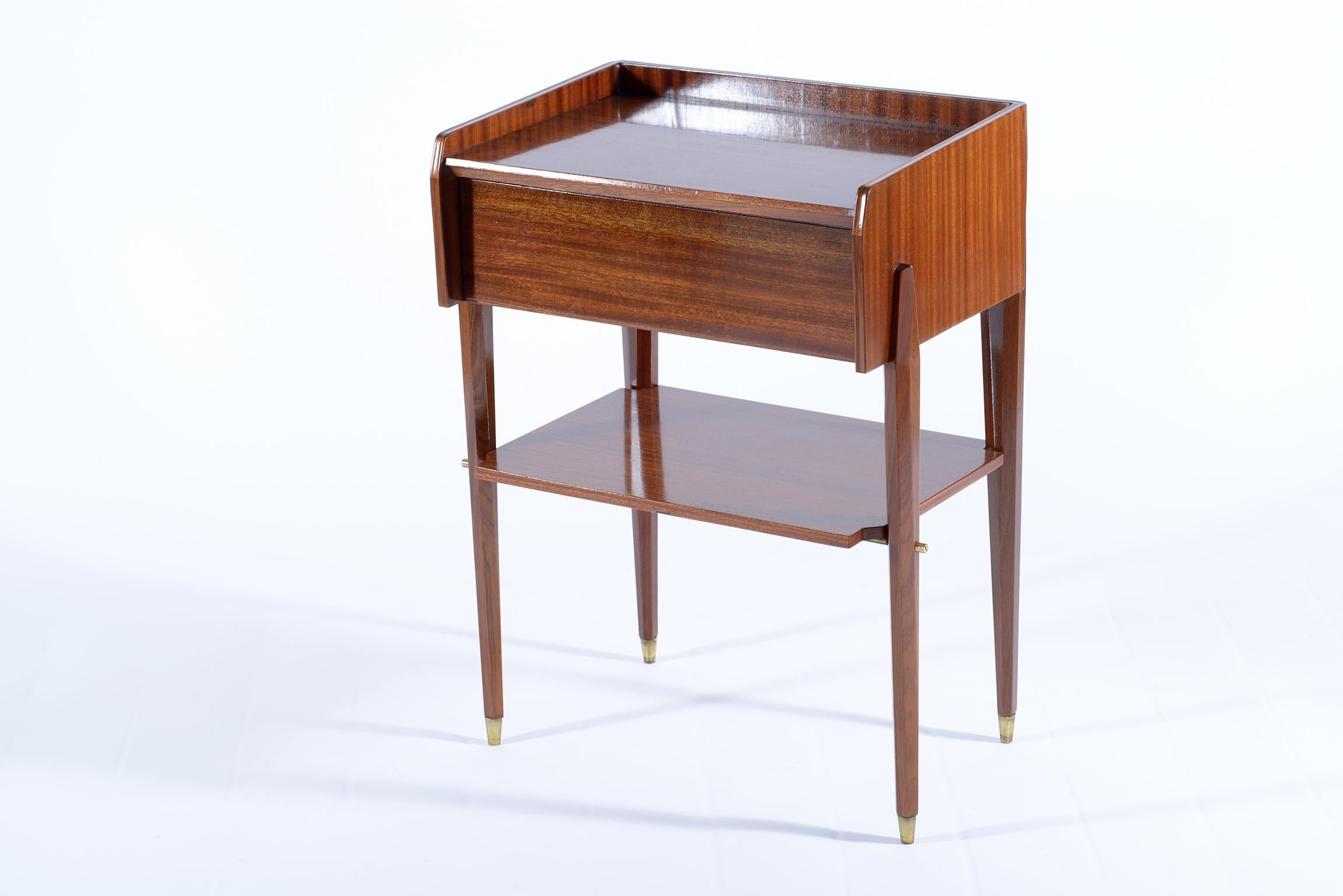 Pier Luigi Spadolini Midcentury Pair of Italian Nightstands or Side Tables In Excellent Condition In Firenze, Toscana