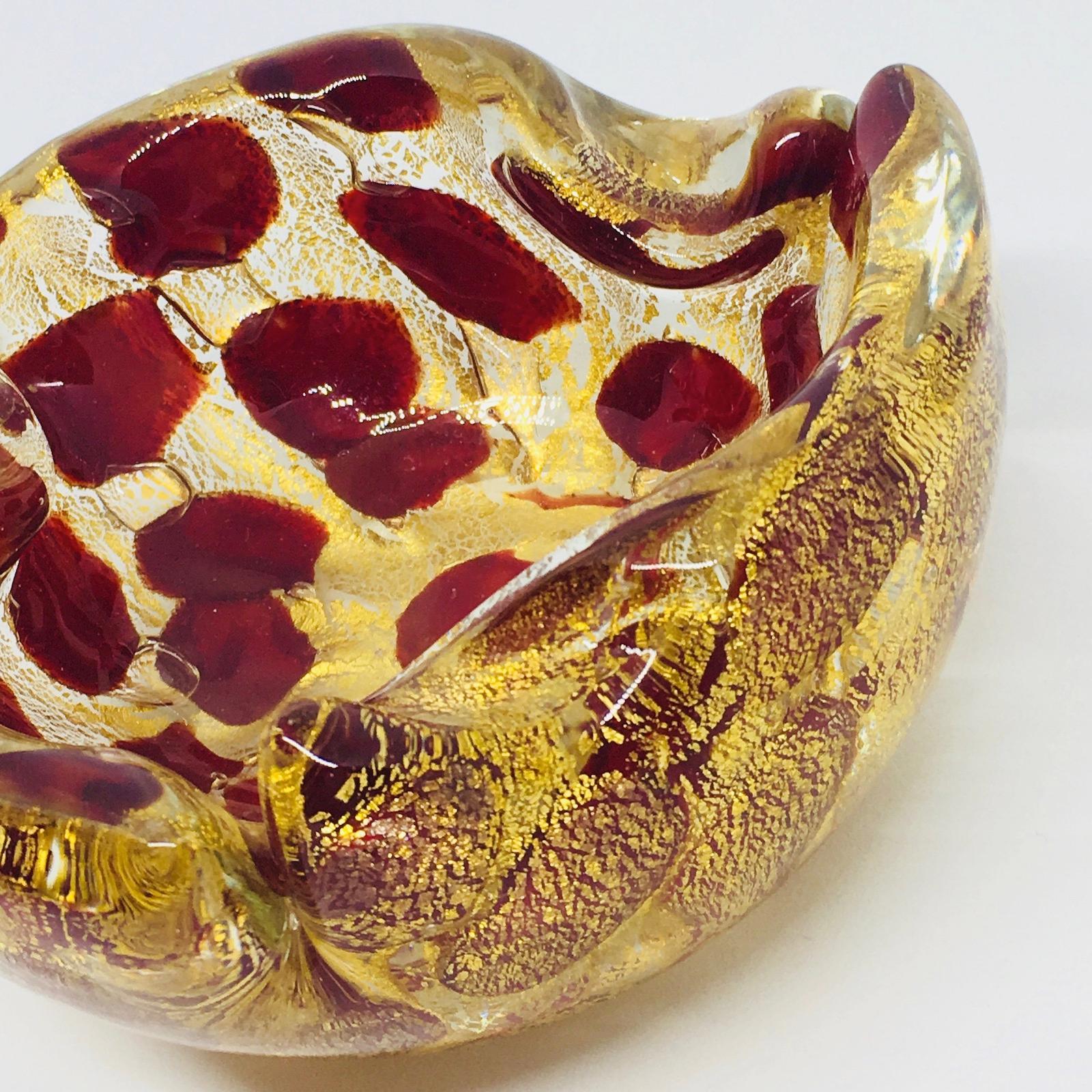 Italian Murano Art Glass Bowl Gold Flake and Red Vintage, Italy, 1950s