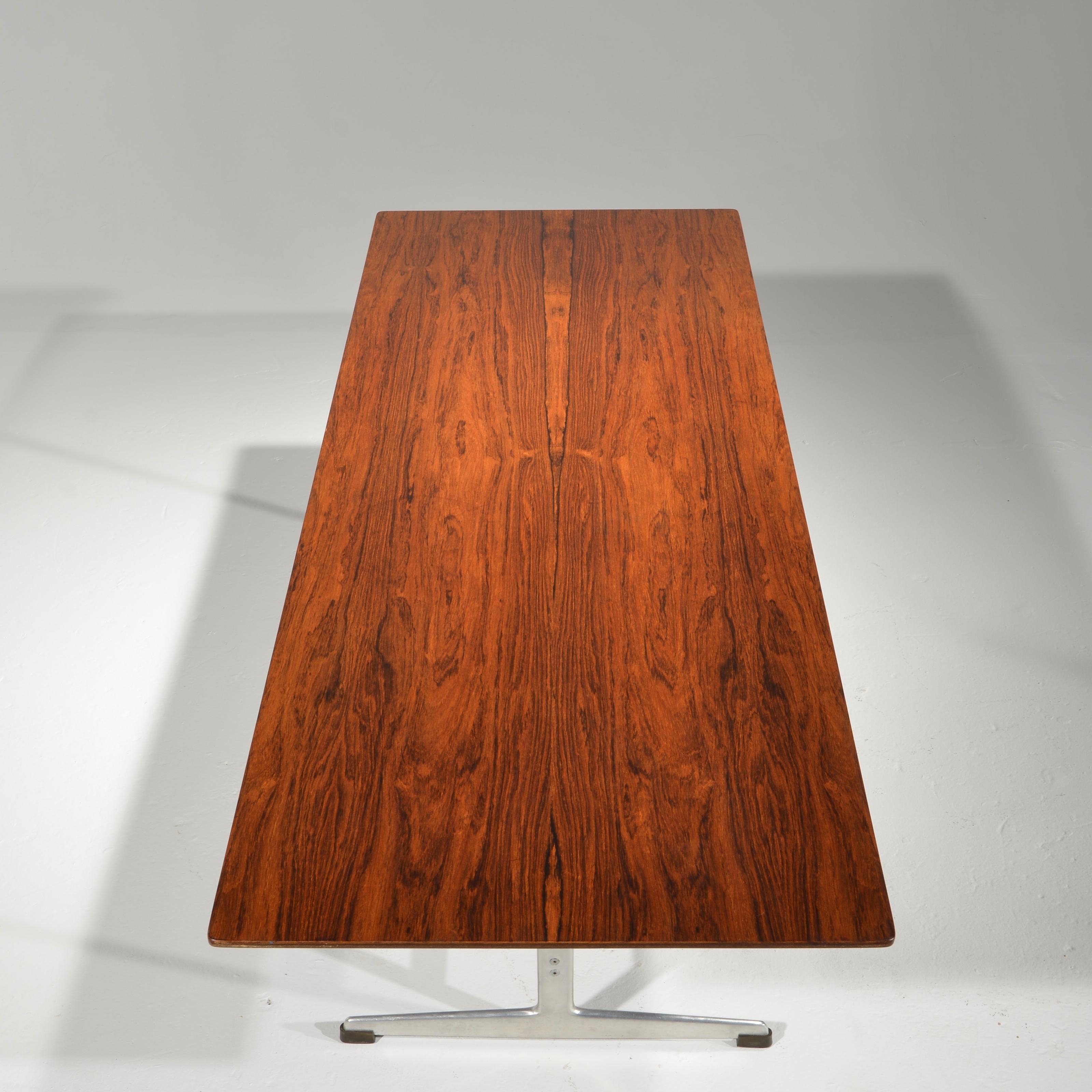 Mid-20th Century Rare Arne Jacobsen Rosewood Coffee Table For Sale