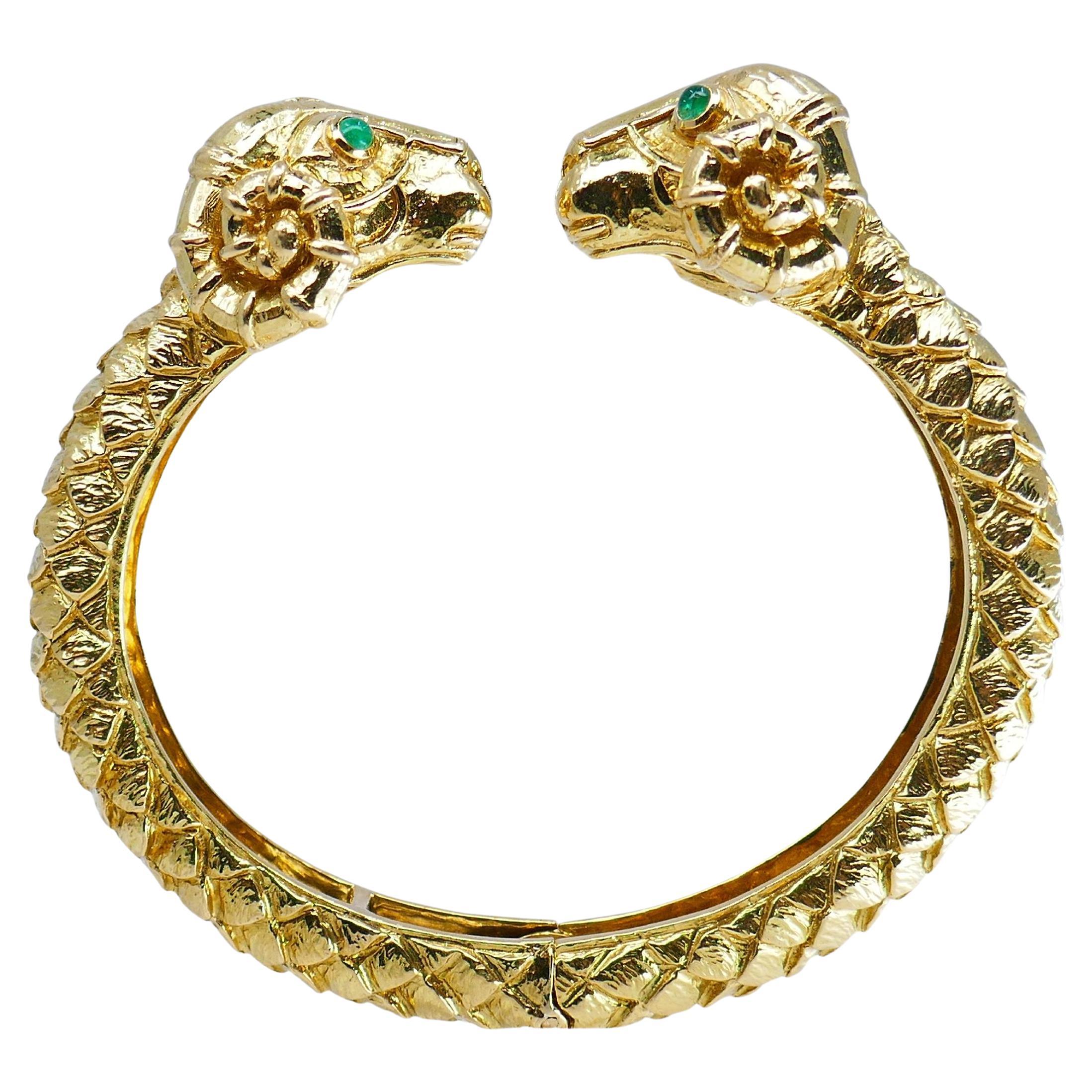 David Webb Bracelet Ram Aries en or et émeraudes en vente