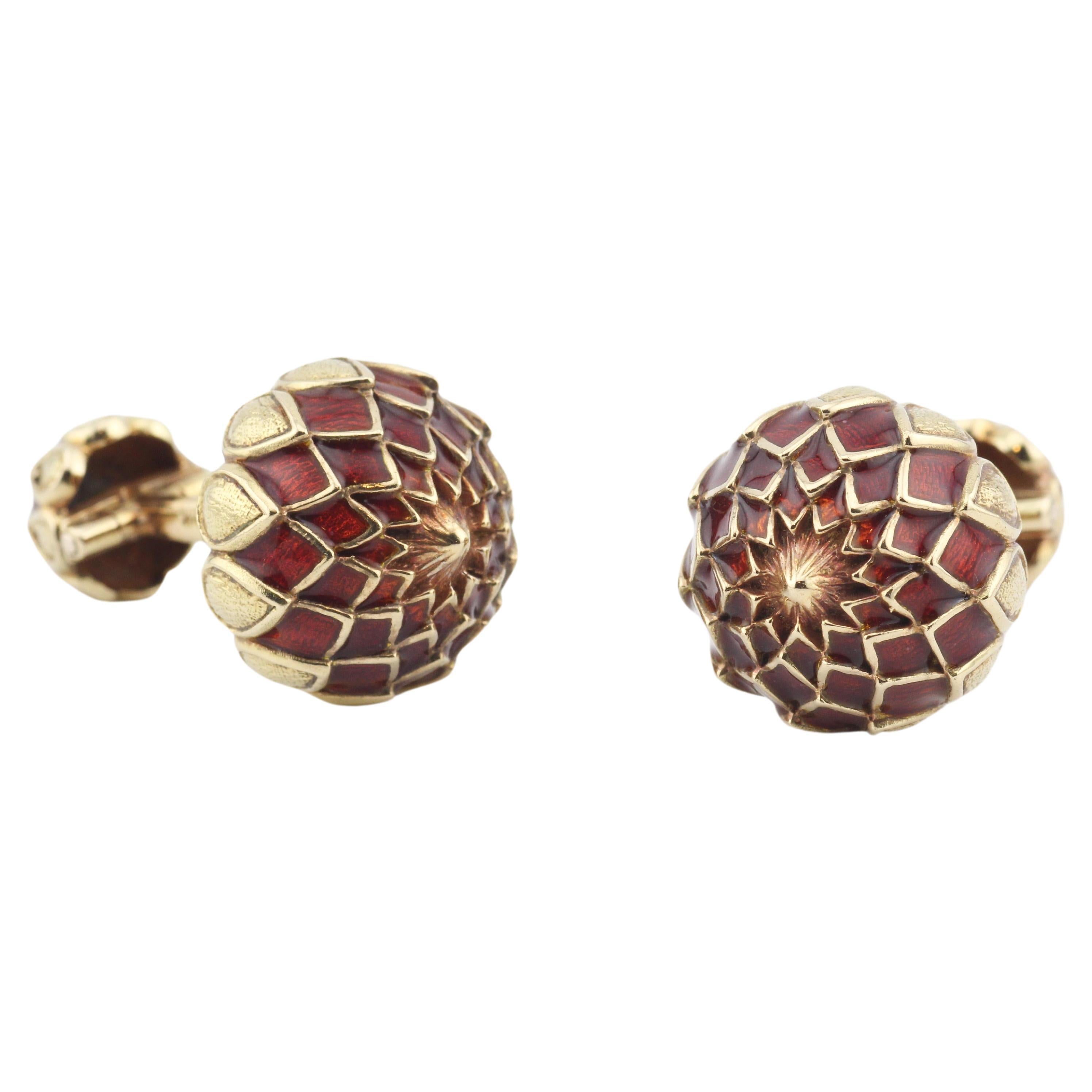 David Webb Boutons de manchette artichauts vintage en or jaune 18 carats et émail rouge en vente