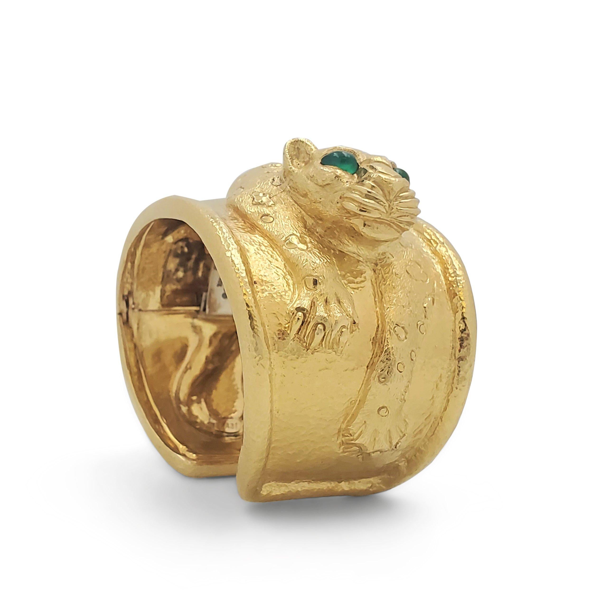 Emerald Cut David Webb 'Repoussé Leopard' Yellow Gold and Emerald Sculptural Cuff Bangle