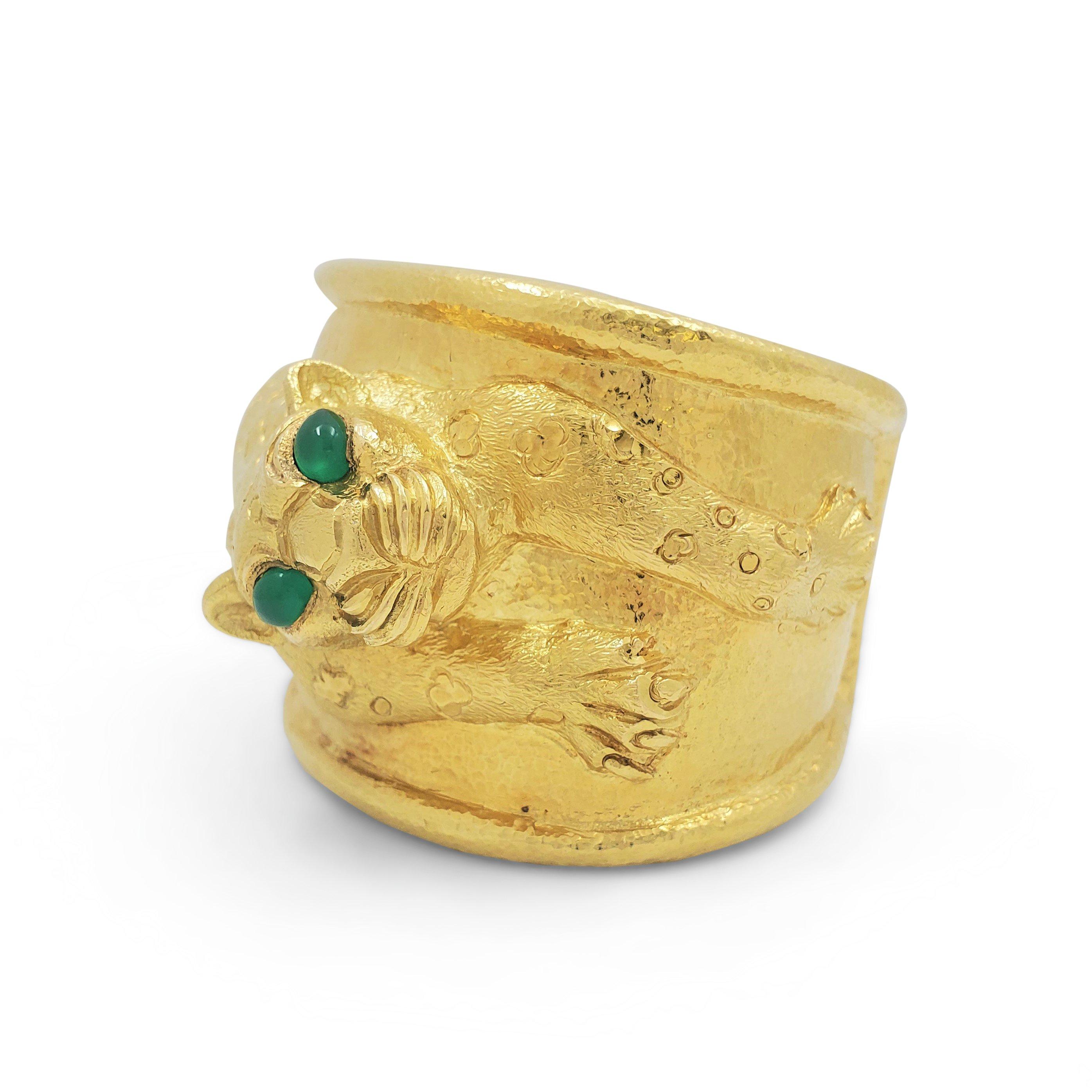 Women's or Men's David Webb 'Repoussé Leopard' Yellow Gold and Emerald Sculptural Cuff Bangle