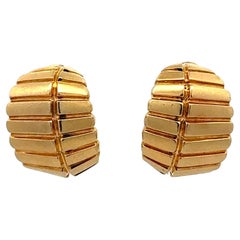 David Webb Ribbed 18 Karat Yellow Gold Contemporary Earclip Earrings