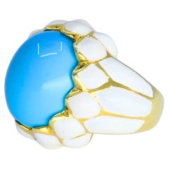 David Webb Ring 18k Gold White Enamel Turquoise Cocktail Ring