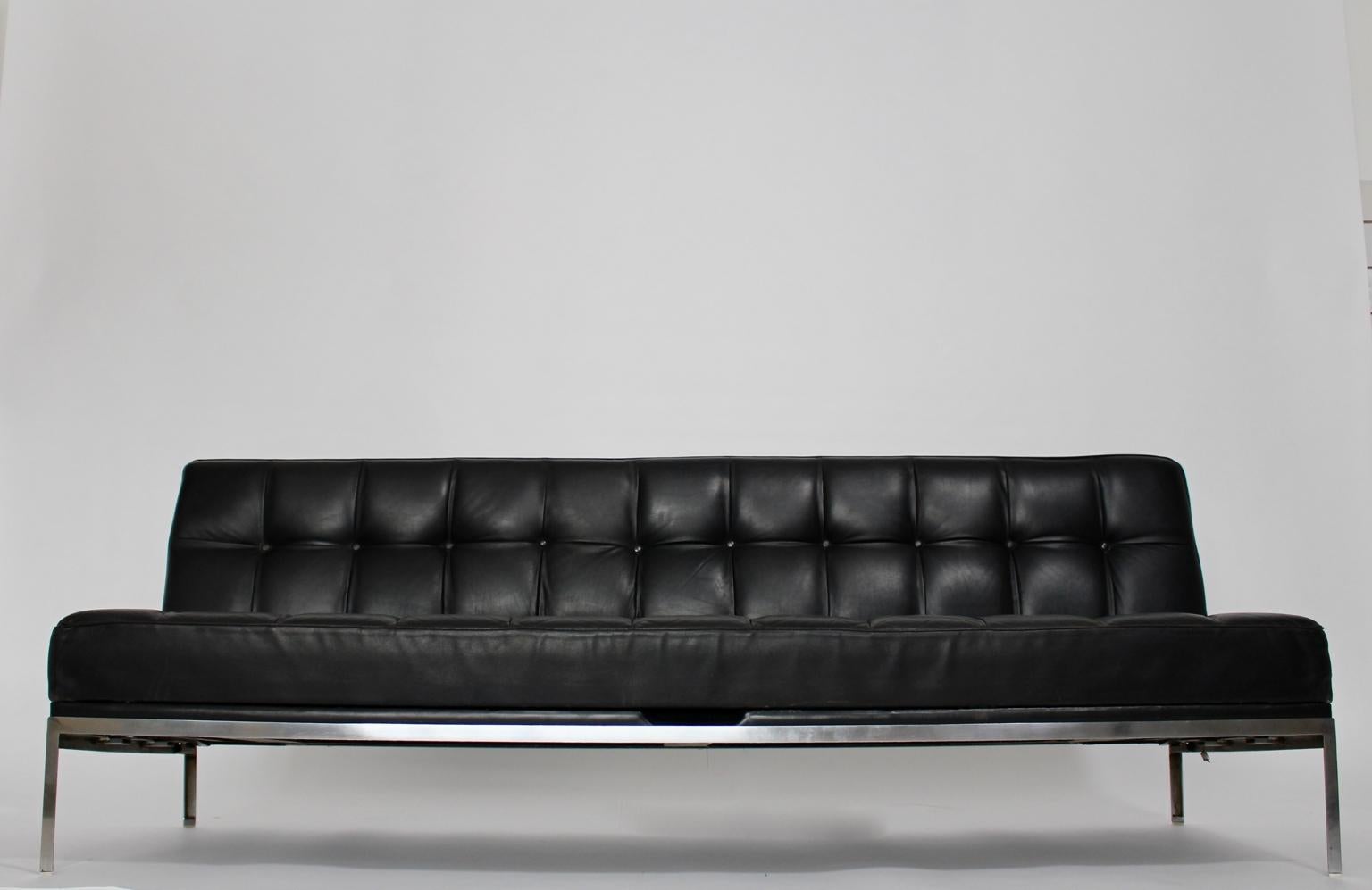 Mid-Century Modern Vintage-Sofa aus schwarzem Leder Johannes Spalt 1961 Wien im Zustand „Gut“ im Angebot in Vienna, AT