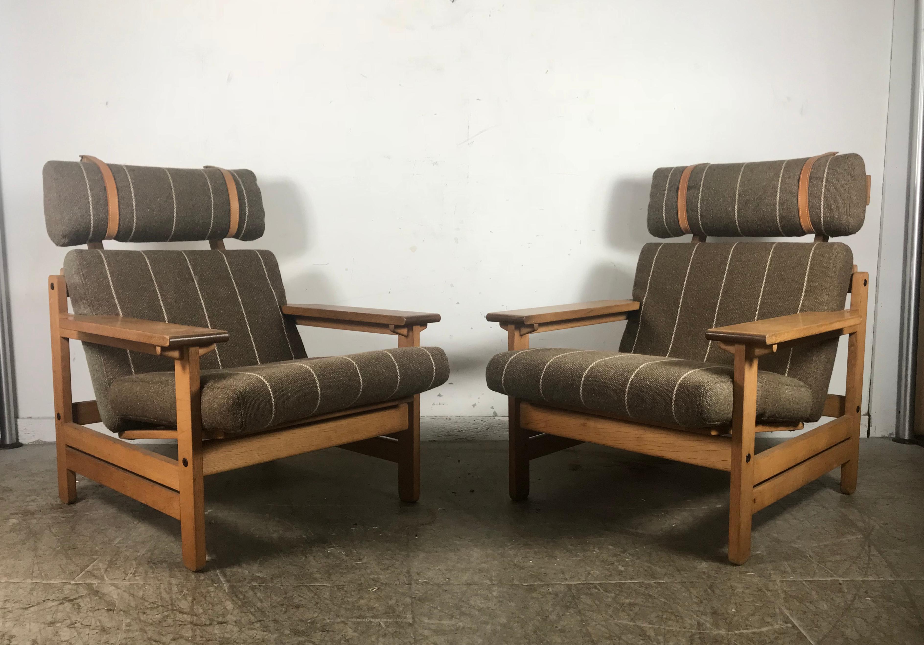 Stunning Pair Paddle Arm Lounge Chairs by Aksel Dahl, Denmark, 1960s 3