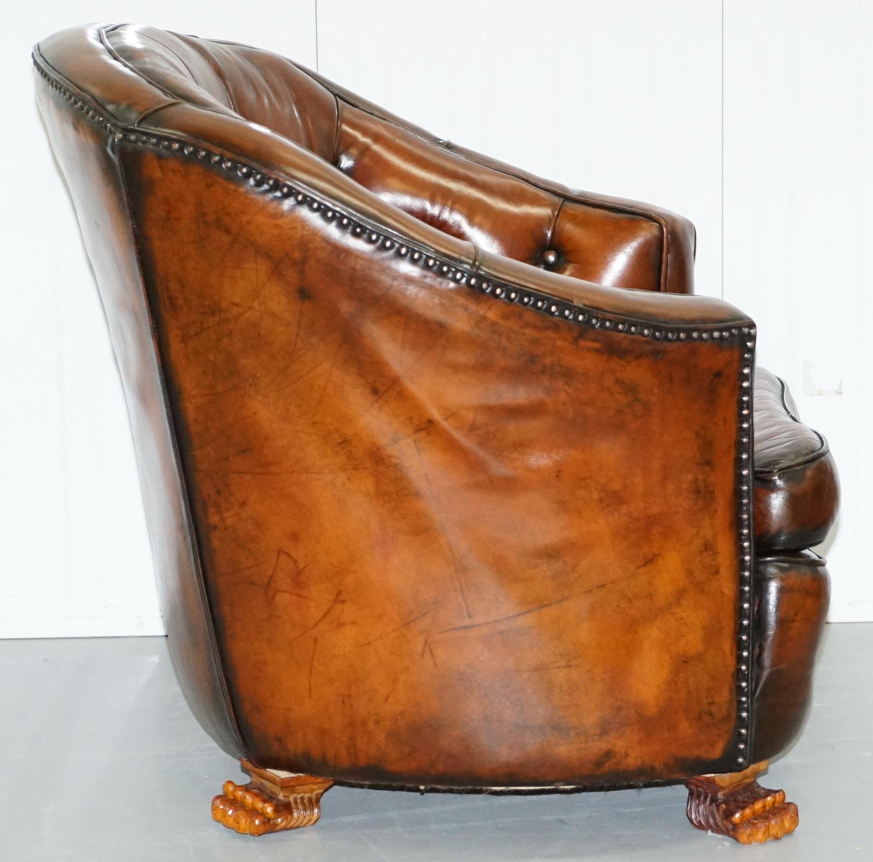 Brown Leather Curved Back Chesterfield Suite Sofa Sessel Lion Hairy Paw Feet im Angebot 5