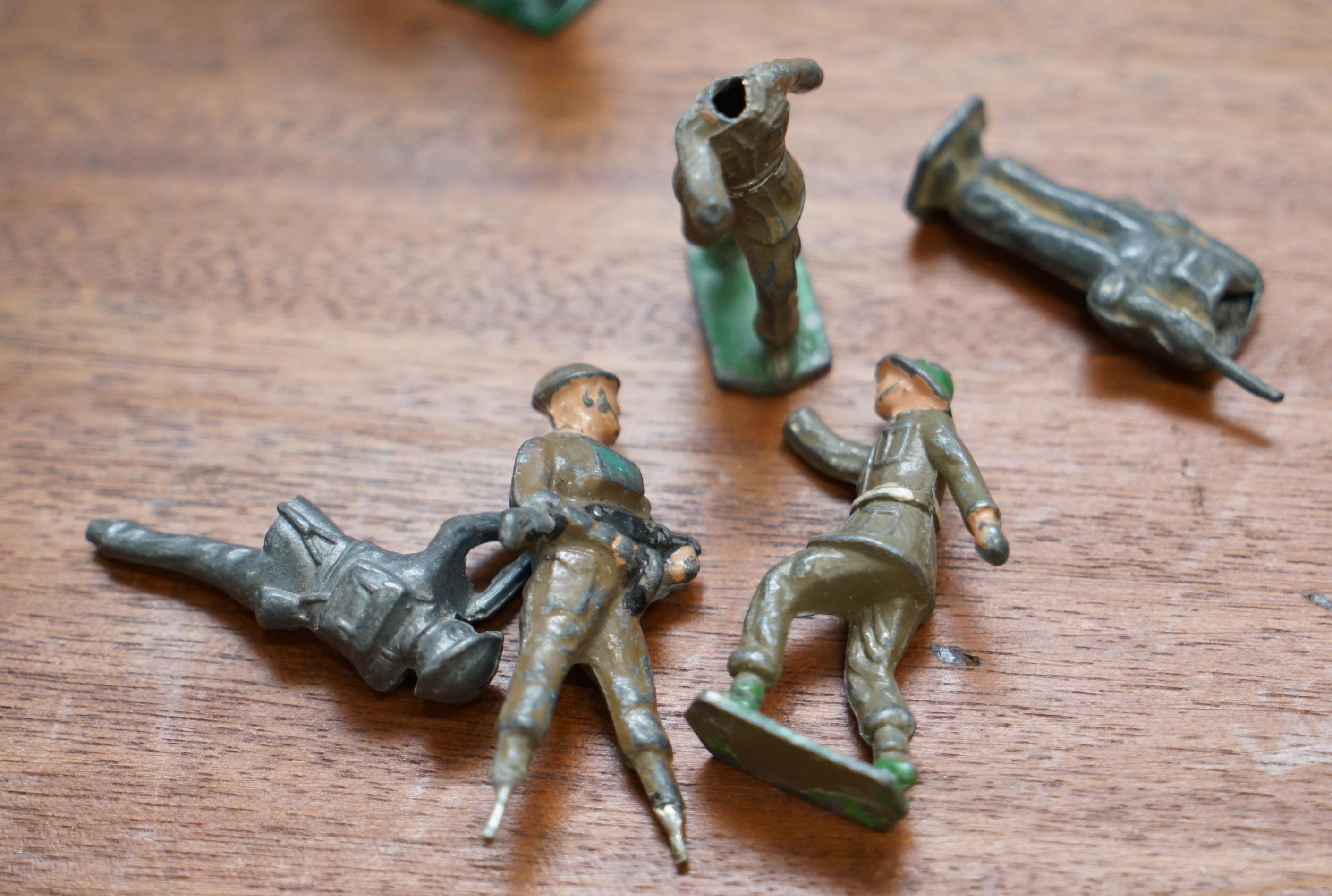 Rare Set of World War I Antique Toys Military Soldiers 87 Mixed Pieces Rare Find 6