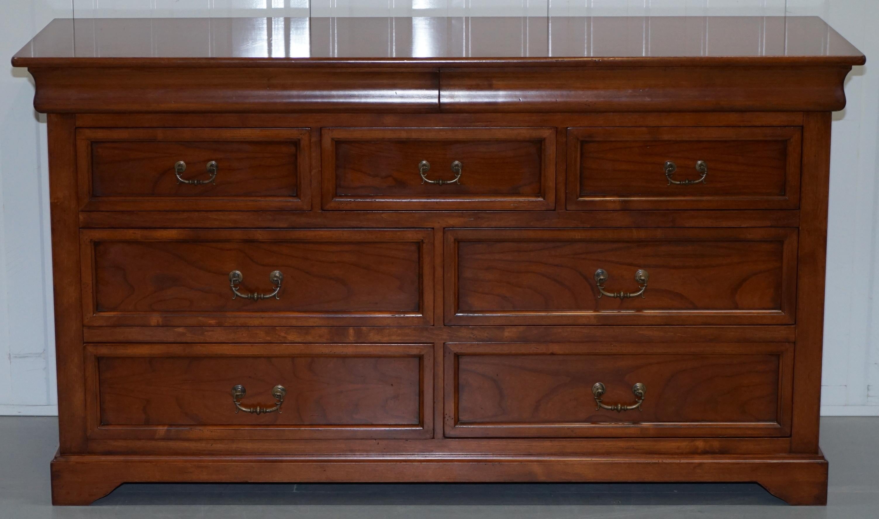 We are delighted to offer for sale this lovely handmade in Italy from brown oak by Consorzio Mobili sideboard sized bank or chest of drawers, part of a large suite

As mentioned this is part of a suite, I have the matching Tallboy chest of
