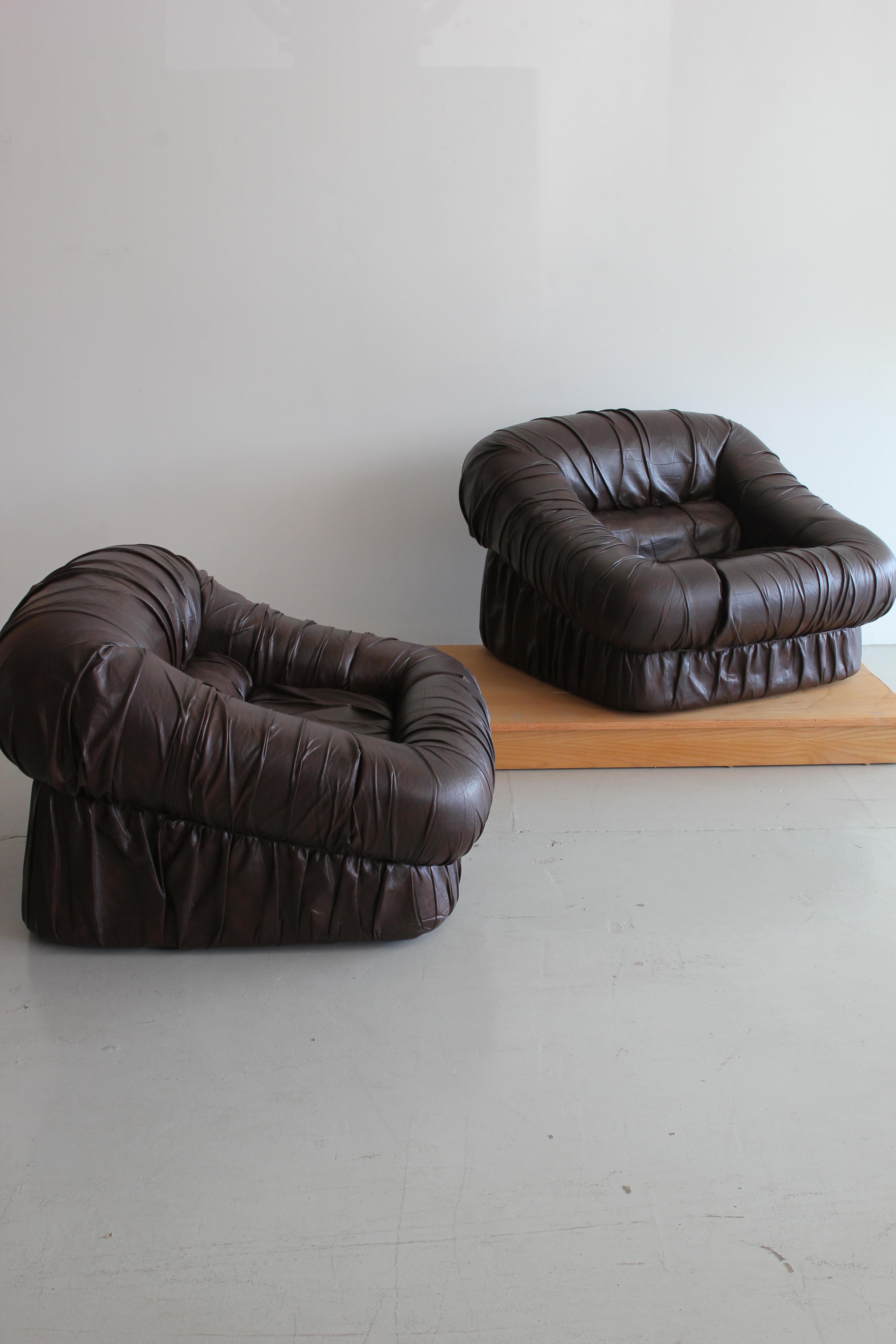 Wonderful pair of chairs in a soft chocolate brown Italian leather. 
Designed by Jonathan De Pas, Donato D'Urbino, and Paolo Lomazzi for the Italian firm Dell'Oca in 1970.
Fantastic shape and condition.