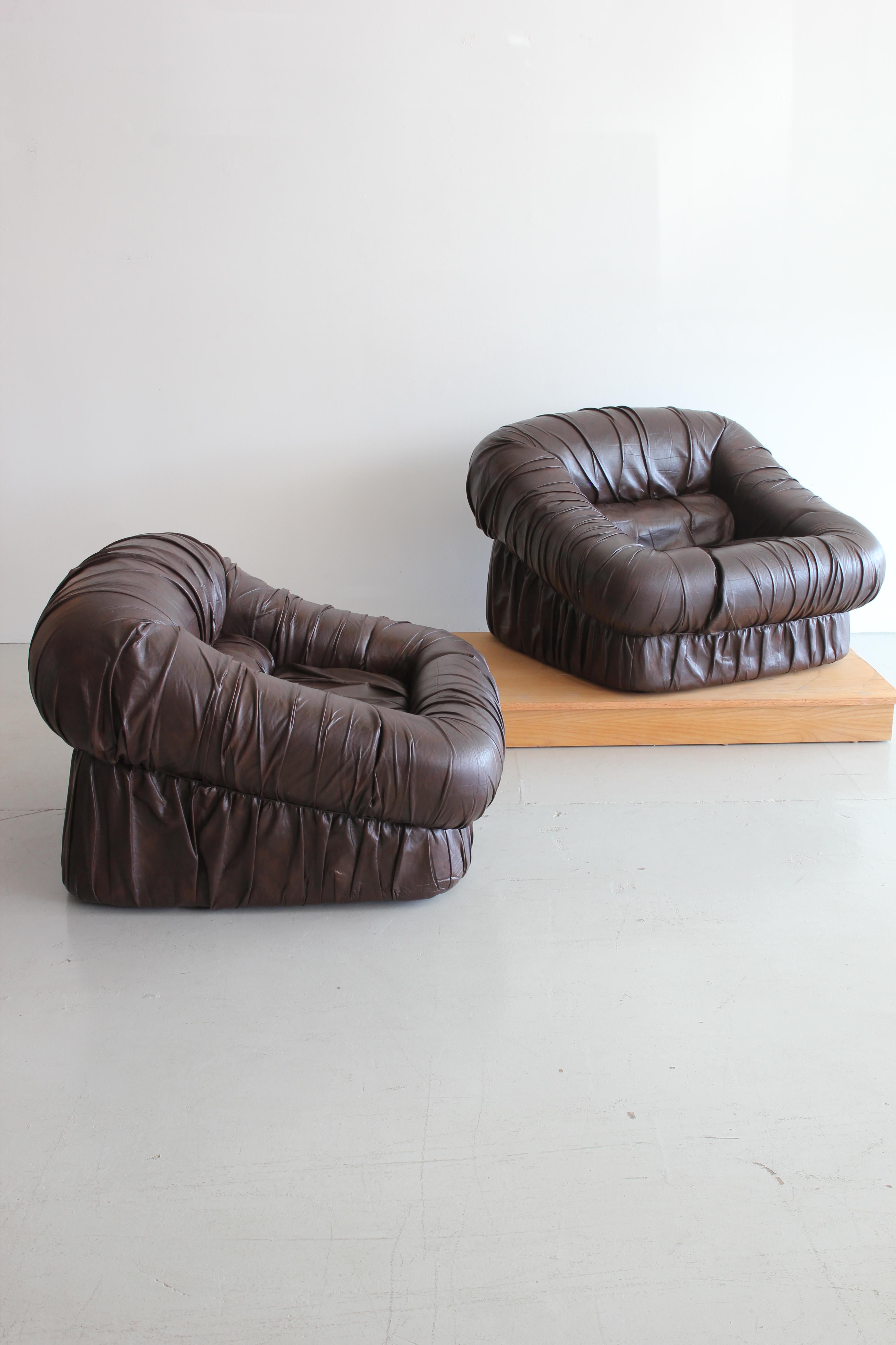 Italian Pair of Leather Club Chairs by De Pas, D'urbino and Lomazzi