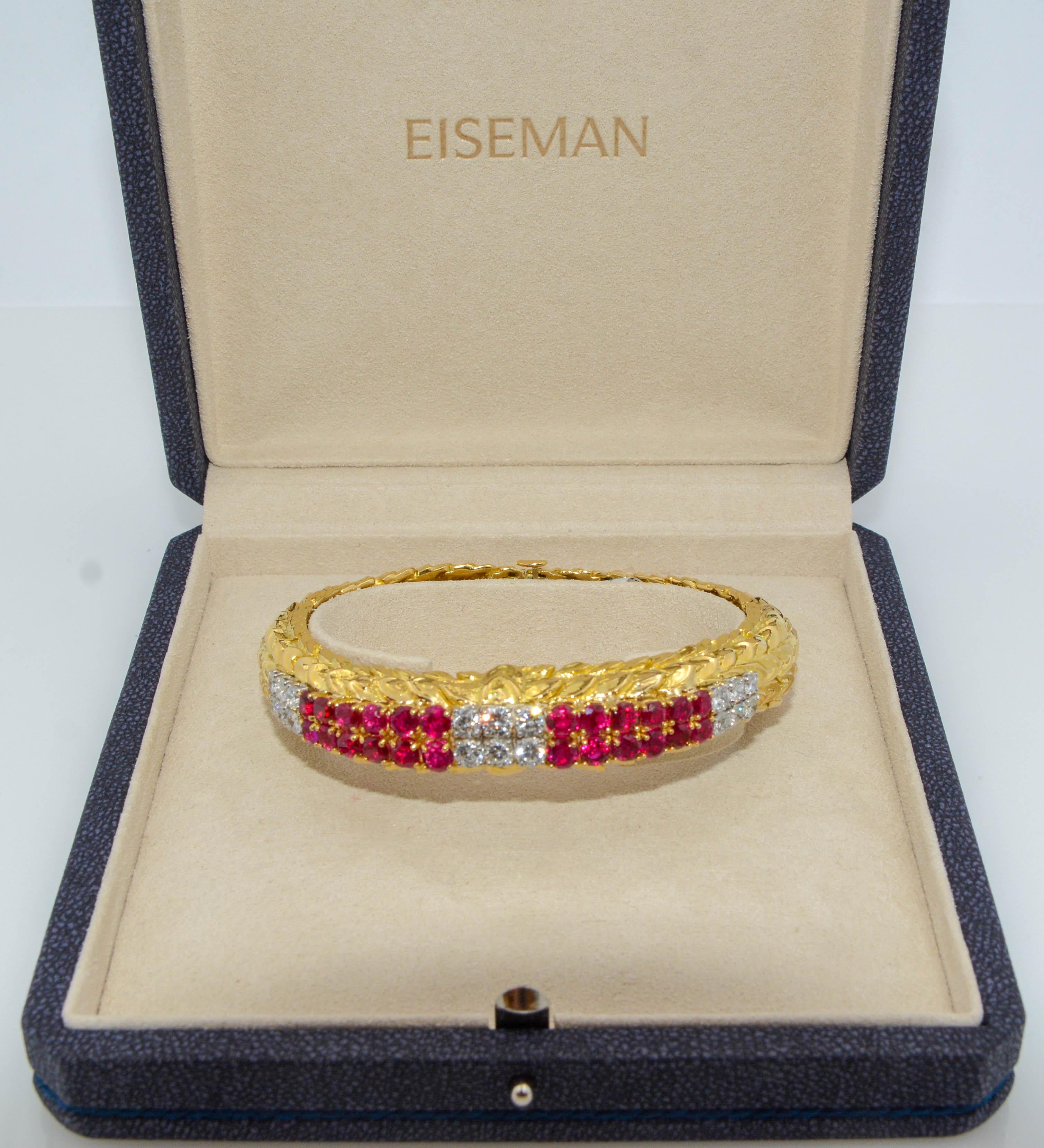 Modern David Webb  Ruby Diamond 18 Karat Yellow Gold Platinum Bracelet