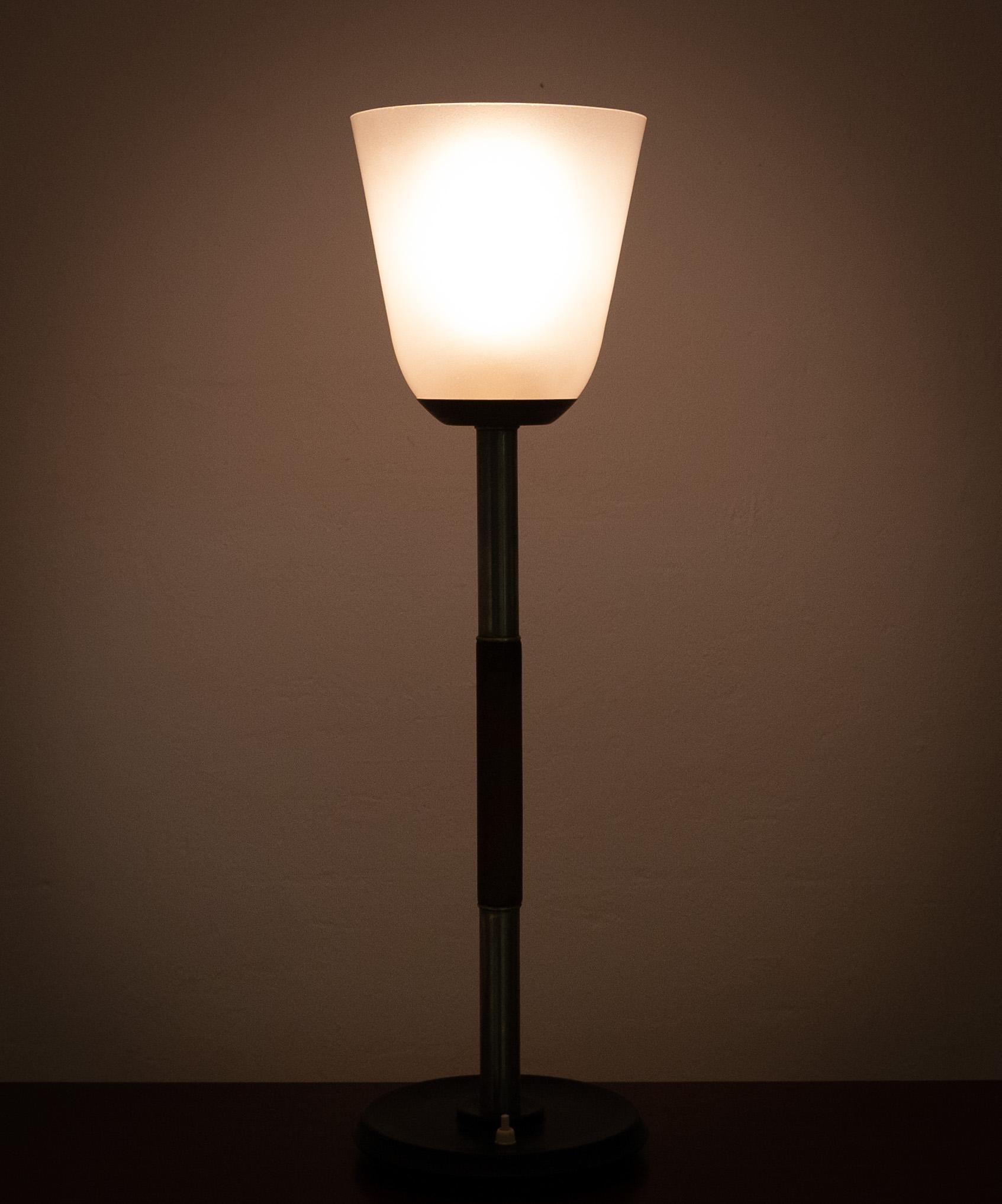 Lampe de table Giso Modèle 5020 par W.H. Gispen Bon état - En vente à Den Haag, NL
