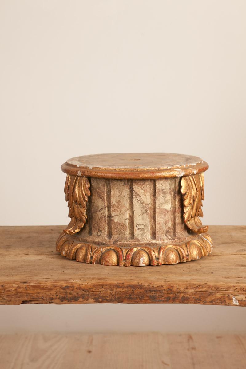 Hand-Carved 19th Century Column Pedestal Gilt Wood and Faux-Marble Painting, circa 1880