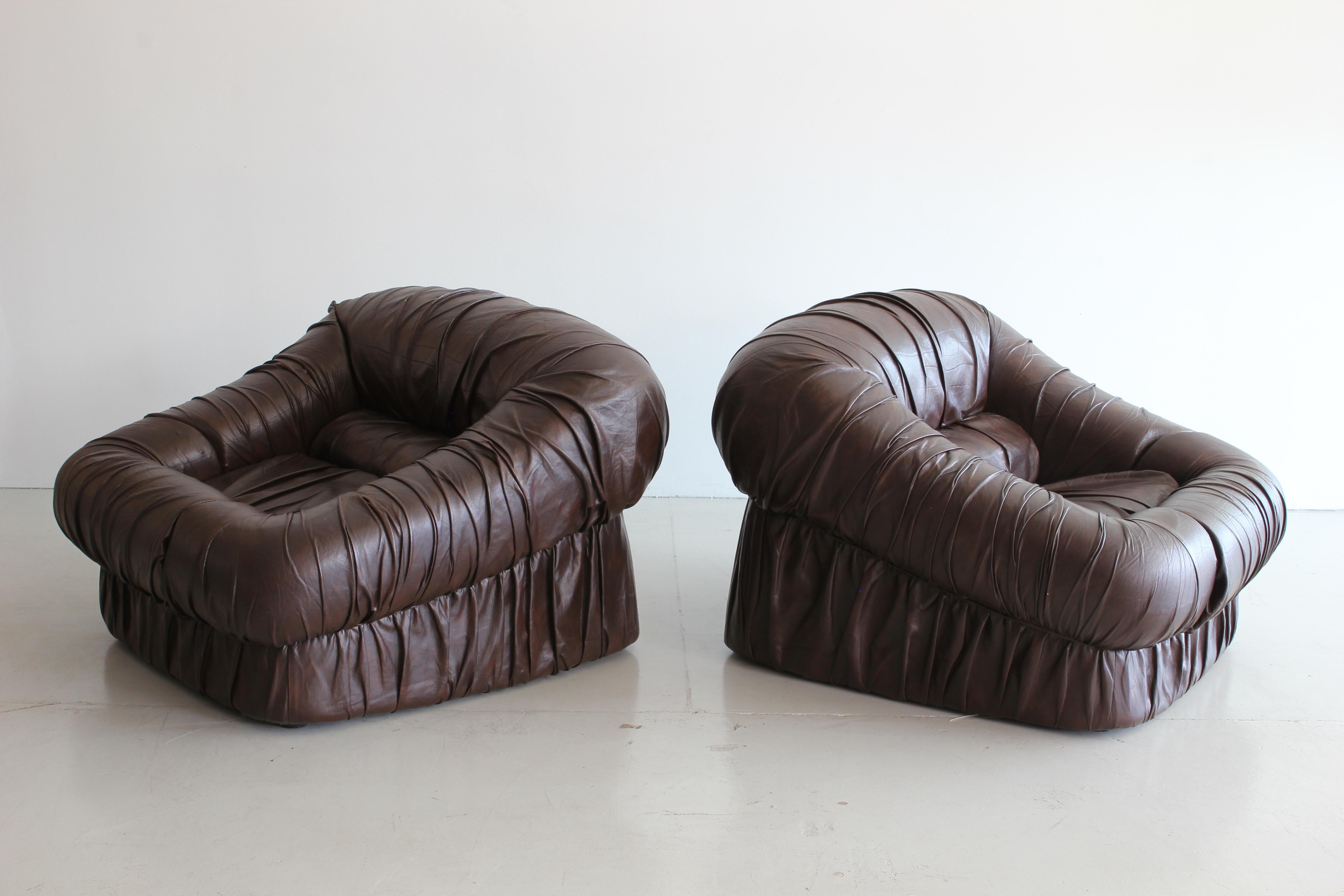 Late 20th Century Pair of Leather Club Chairs by De Pas, D'urbino and Lomazzi