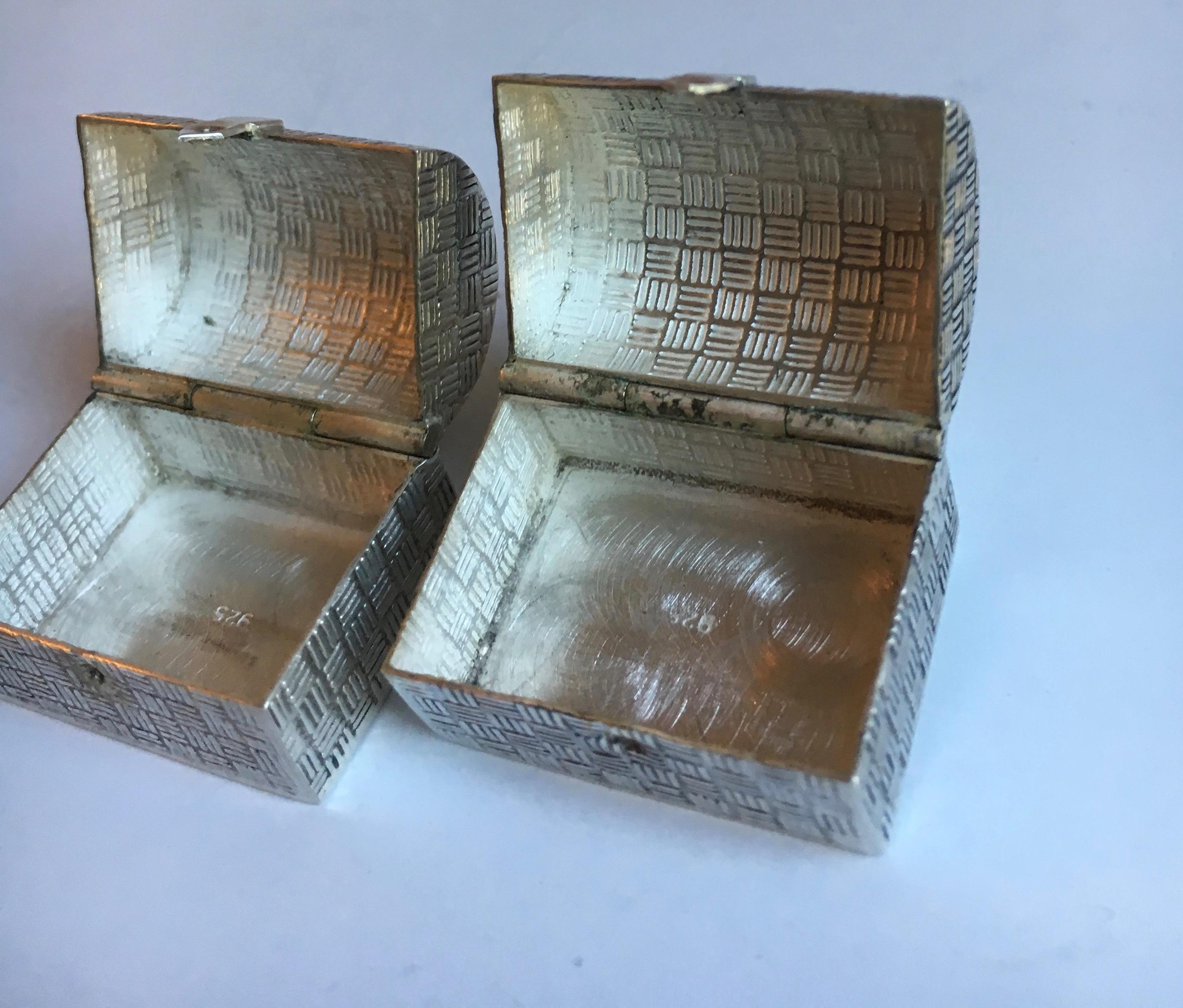 20th Century Pair of French Sterling Silver Snuff Pill Boxes For Sale