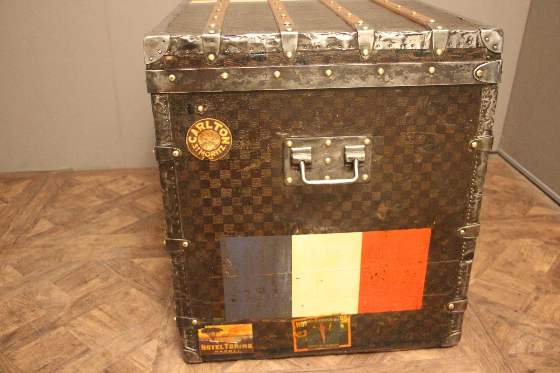 1890s Large Checkered Louis Vuitton Trunk, Malle Louis Vuitton 1