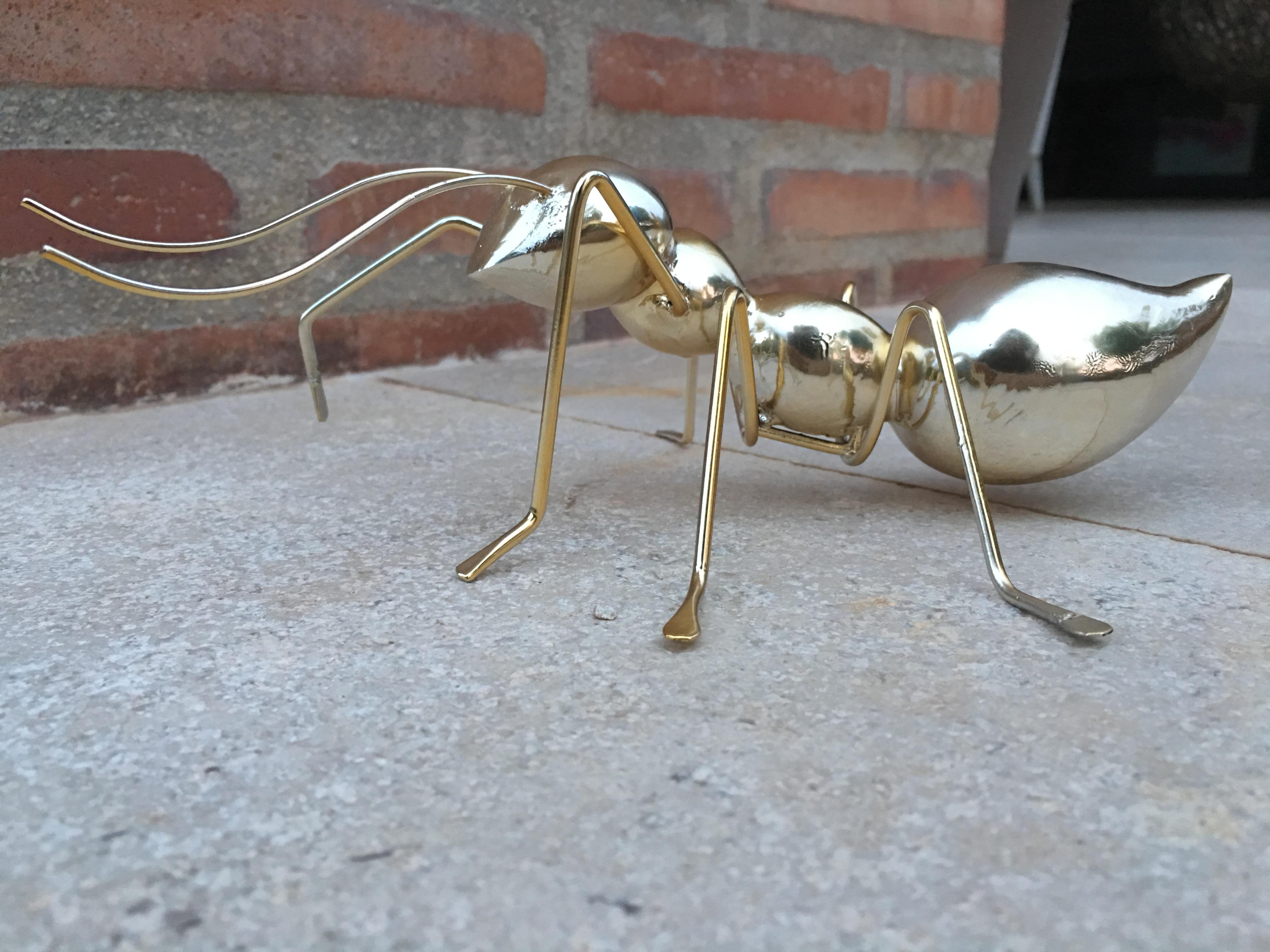 20th Pair of Decorative Metal Ants In Excellent Condition In Miami, FL