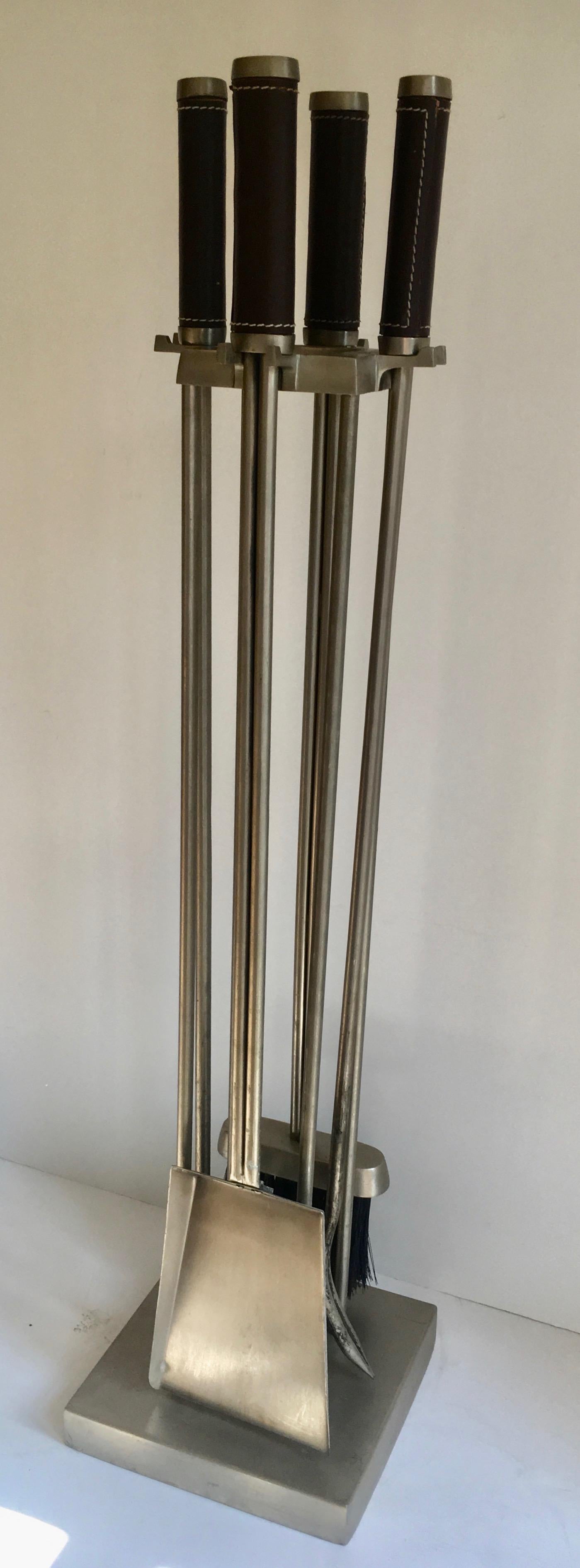 Five-Piece Brushed Aluminium and Leather Fireplace Tool Set on Stand 3