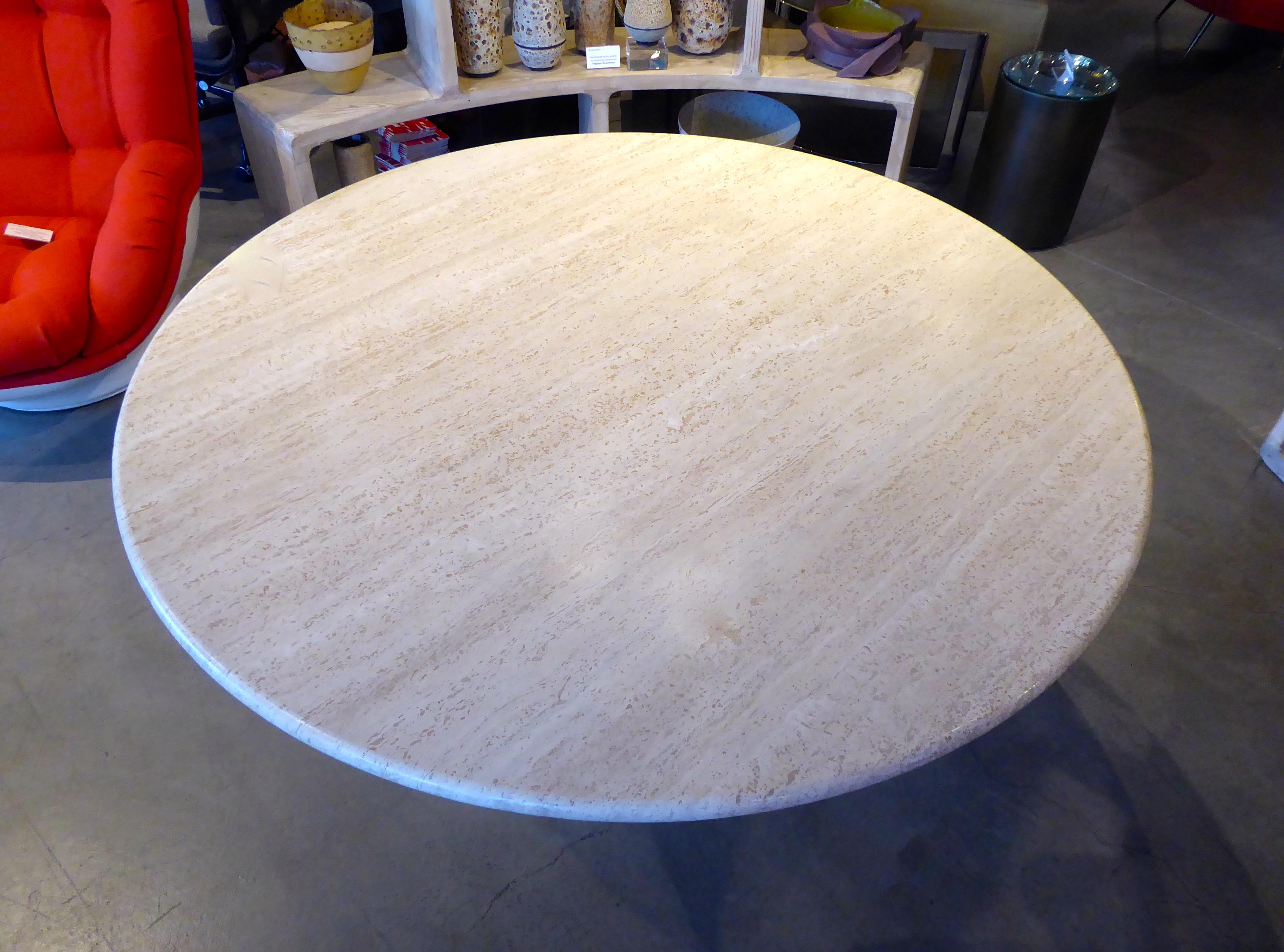 Circular Travertine Dining Table in the Style of Angelo Mangiarotti 1