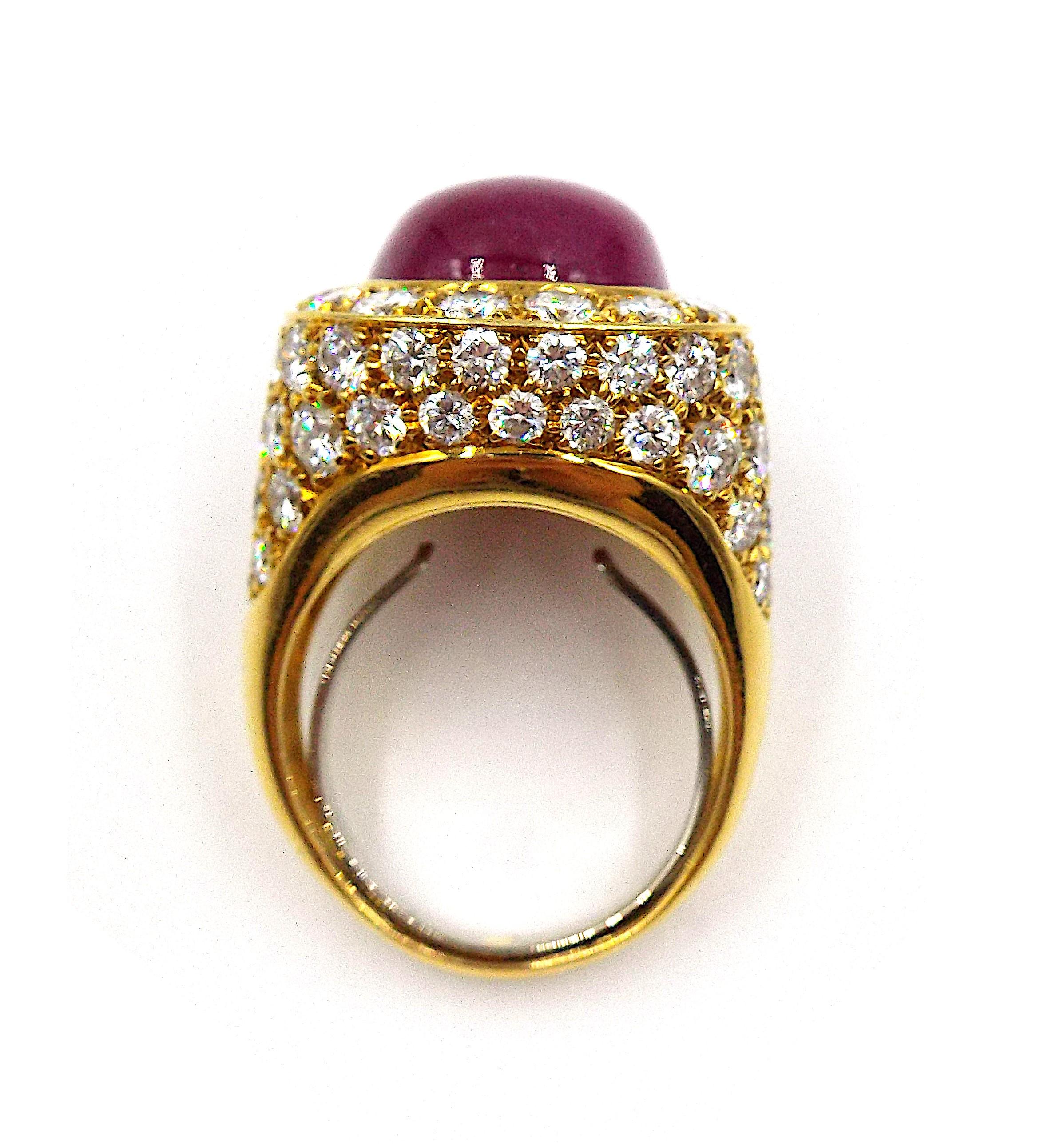 David Webb Ruby Diamond 18K Yellow Gold Ring For Sale at 1stDibs