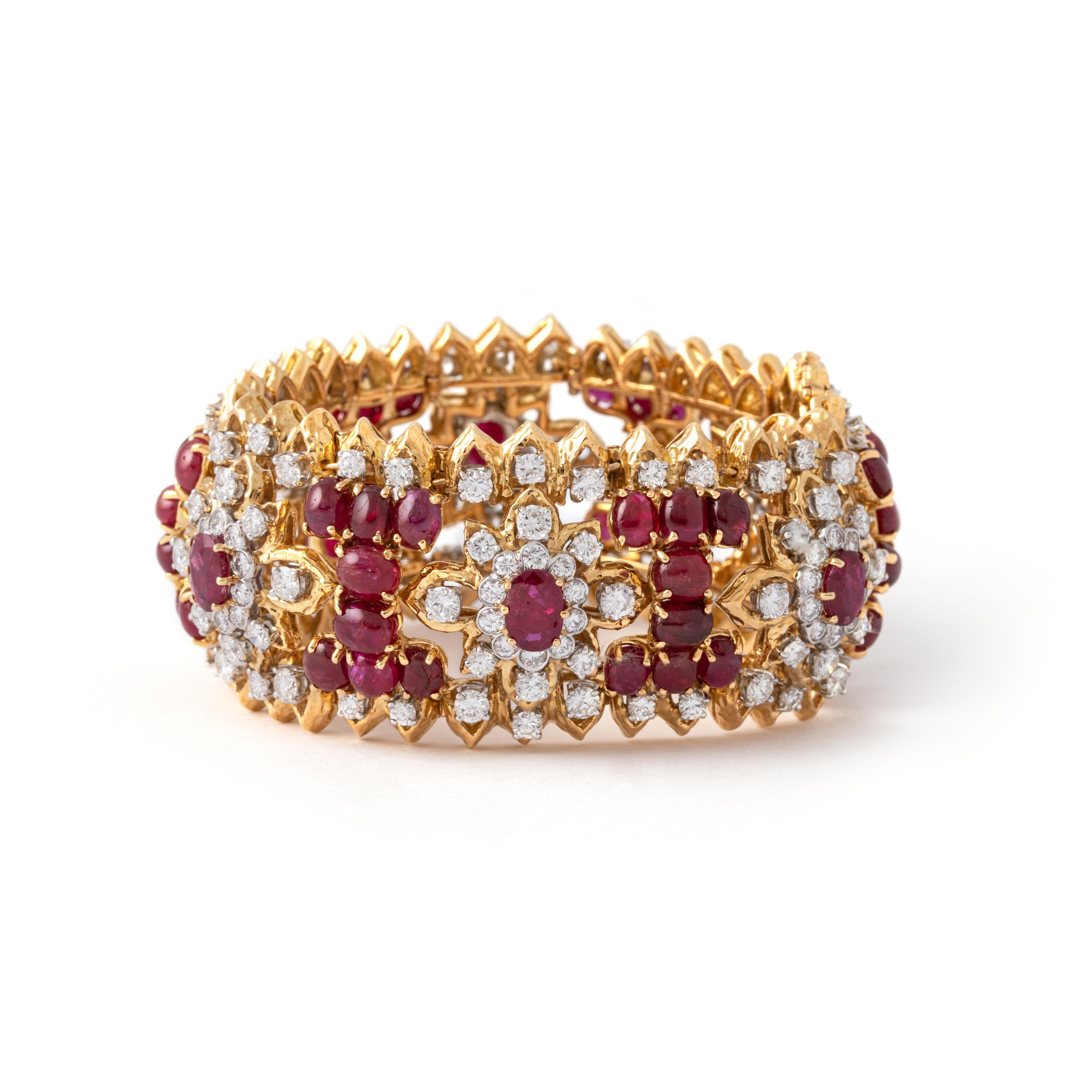 David Webb Ruby Diamond Bracelet In Excellent Condition For Sale In Geneva, CH