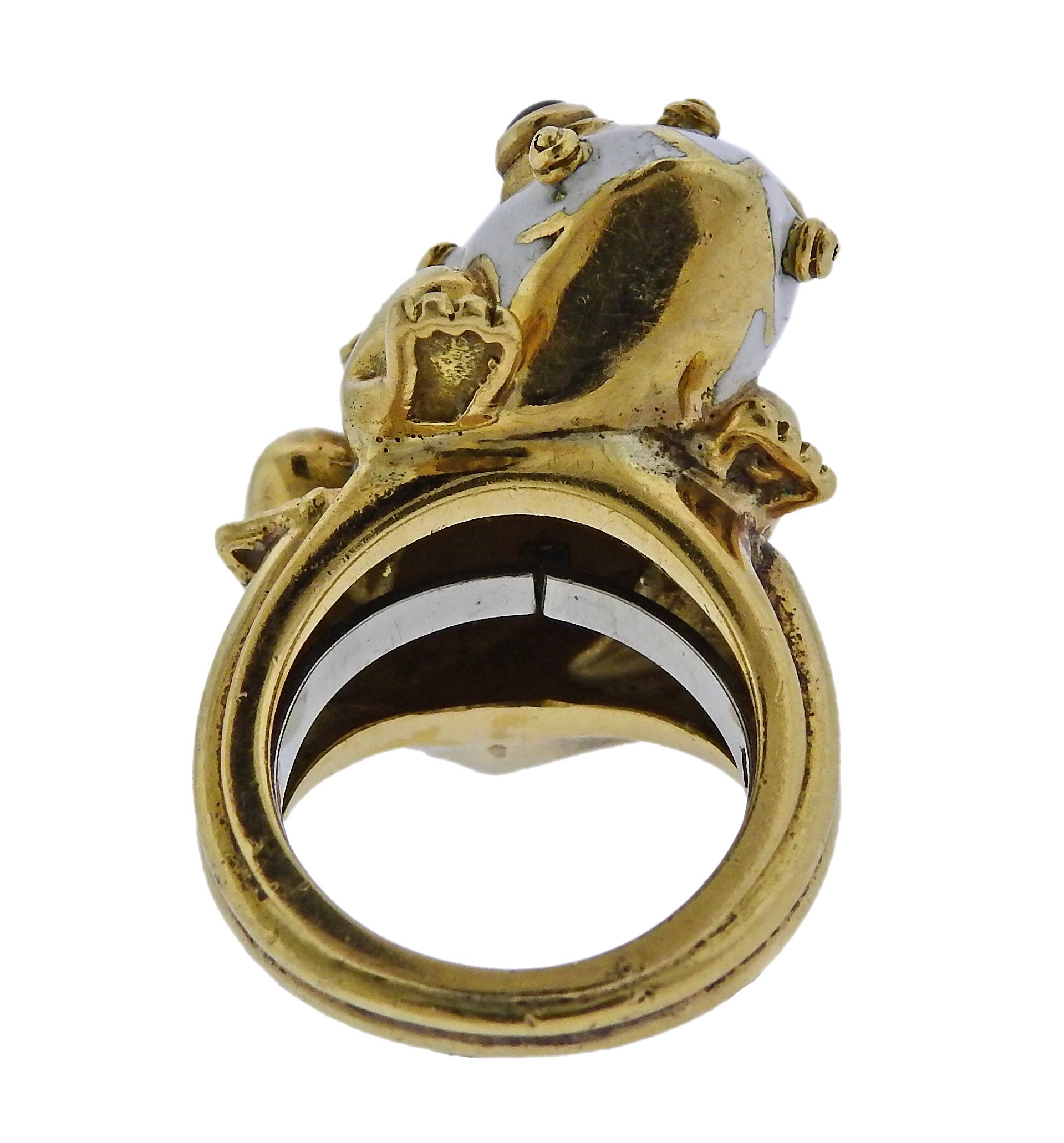 David Webb Ruby Enamel Gold Frog Ring In Excellent Condition In Lambertville, NJ