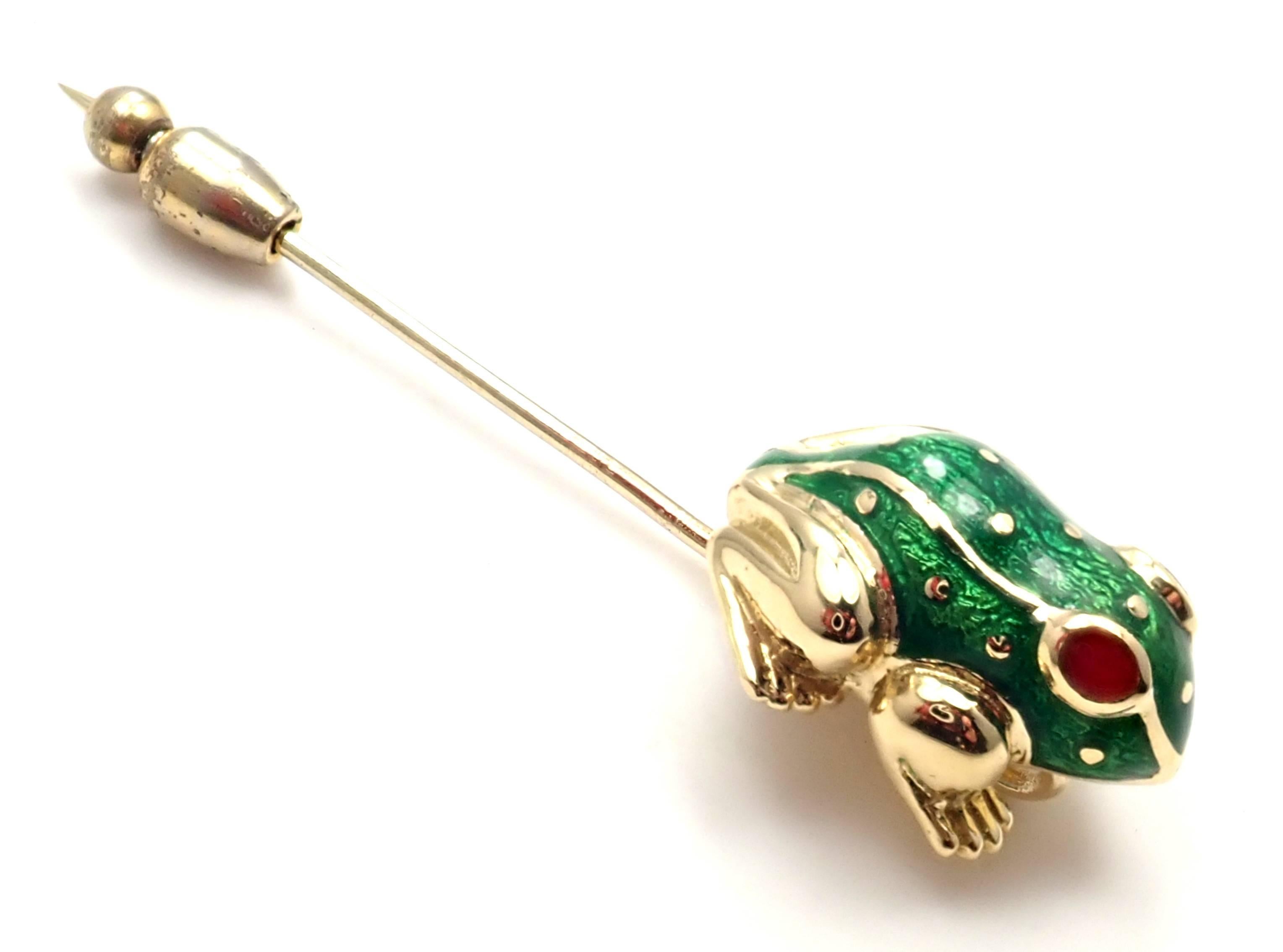 David Webb Ruby Enamel Lucky Frog Yellow Gold Stick Pin Brooch In New Condition In Holland, PA