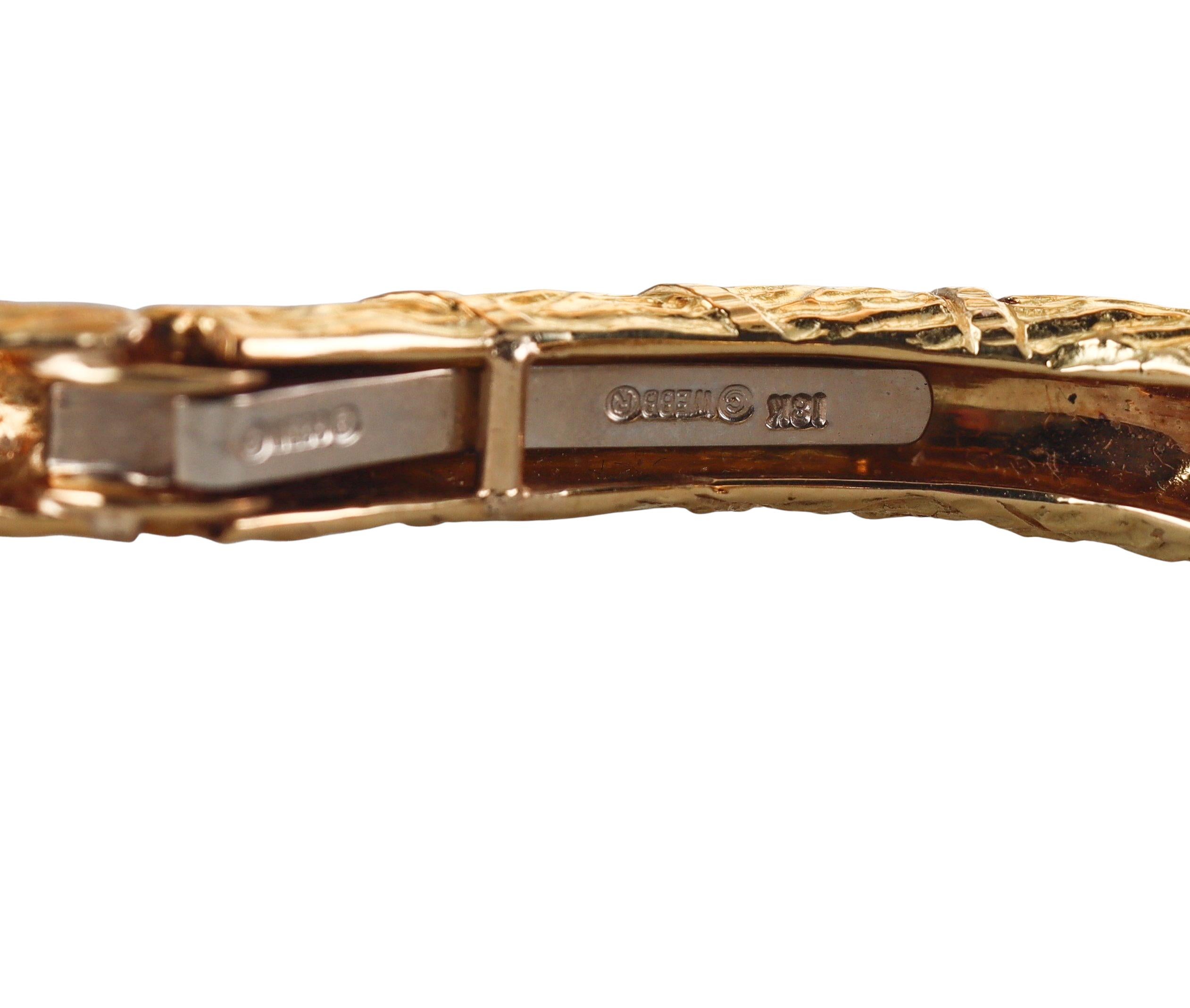 David Webb Brazalete de oro rubí con antílope en venta 3