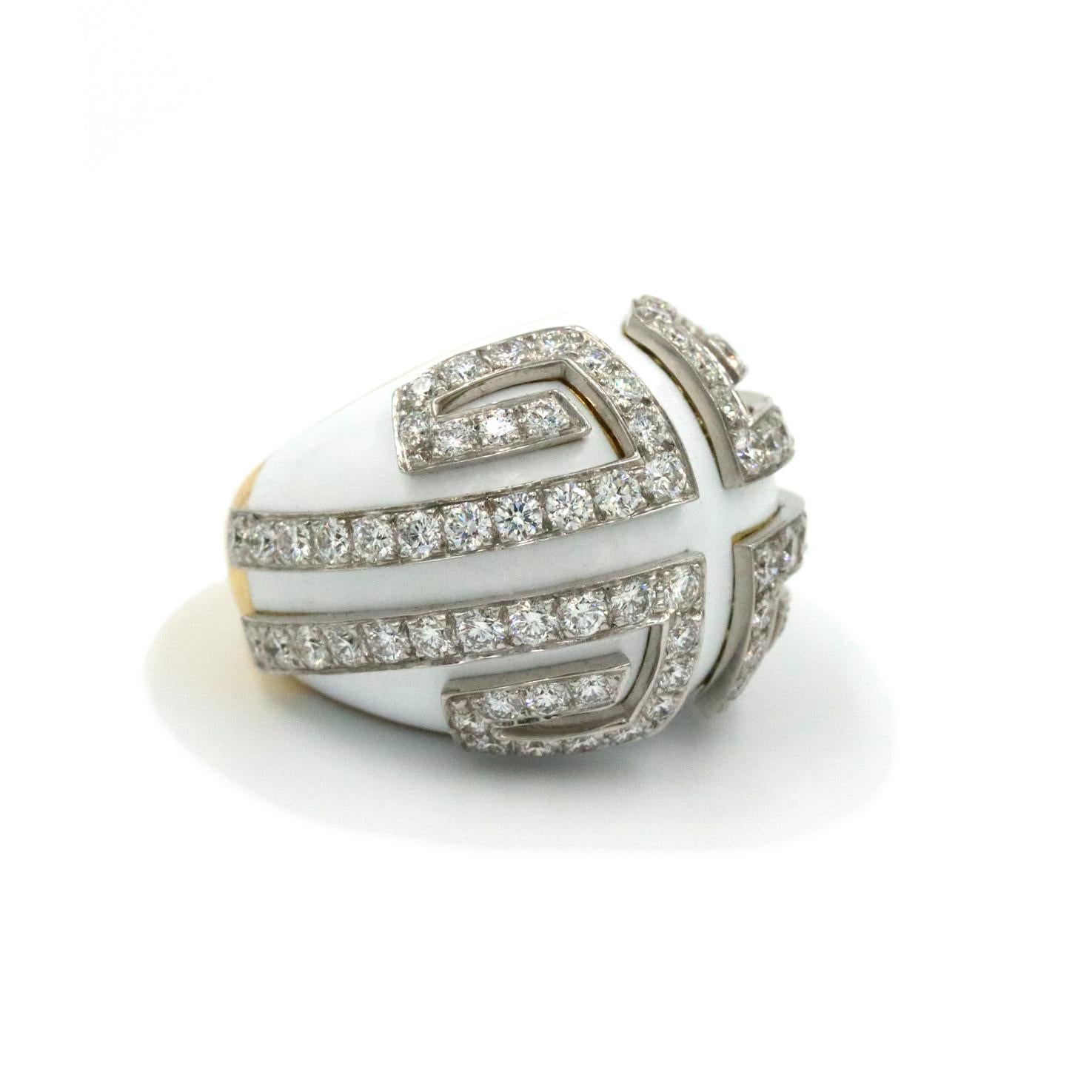 David Webb Scroll Ring with 3.90CTW of Diamonds in 18K YG Platinum and Enamel For Sale 3