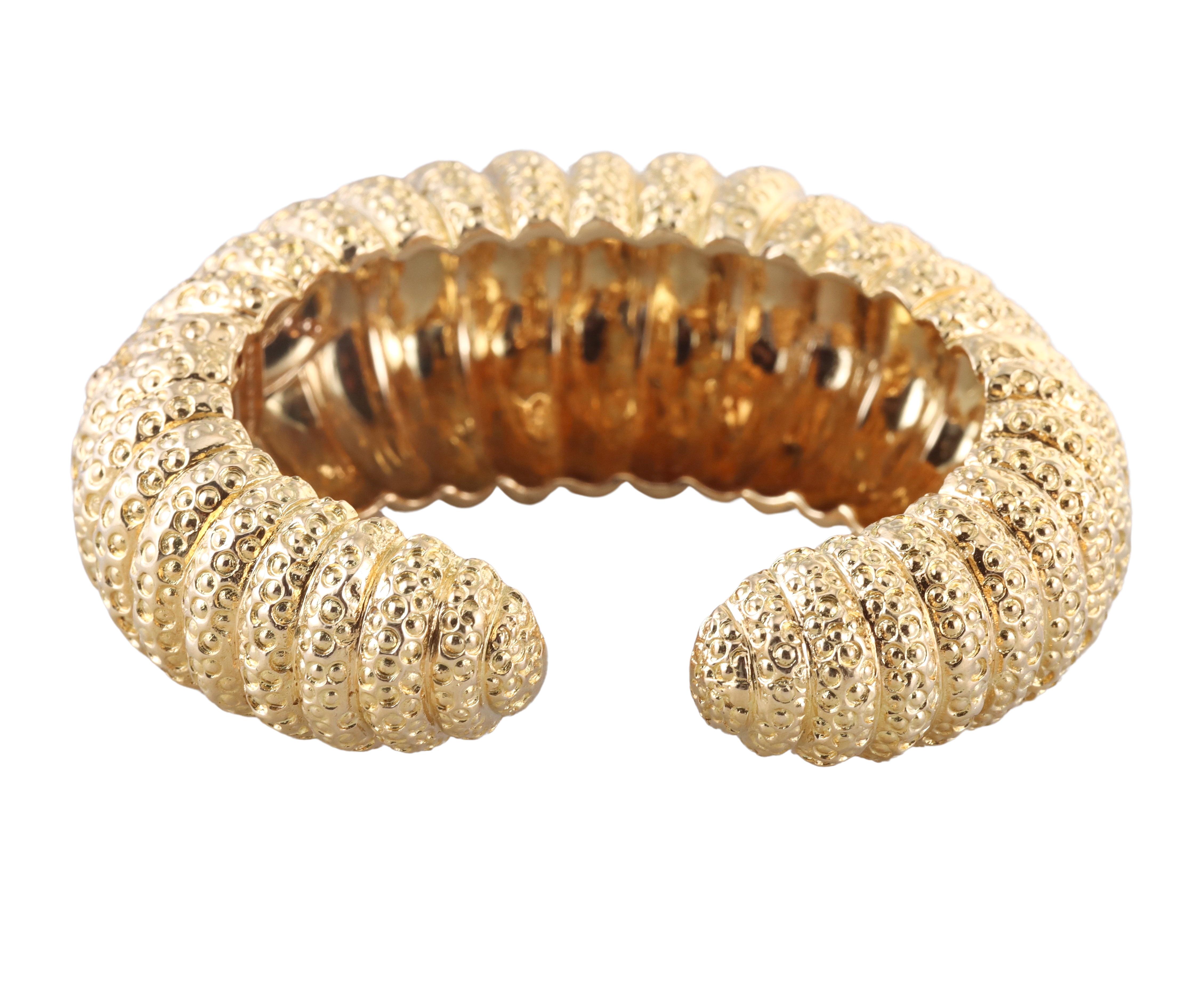 David Webb Sea Urchin Gold Cuff Bracelet In Excellent Condition For Sale In New York, NY