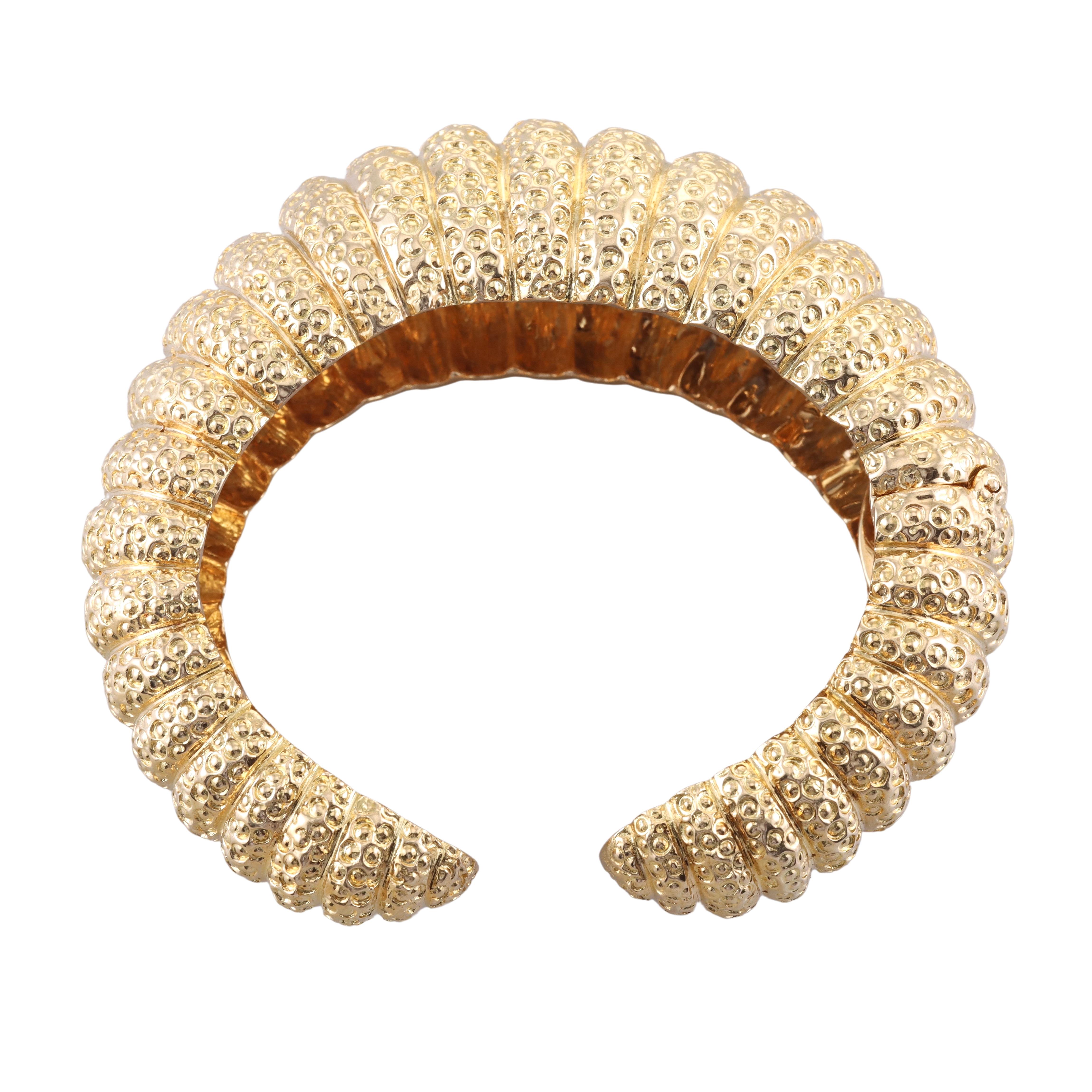 David Webb Sea Urchin Gold Cuff Bracelet For Sale 1