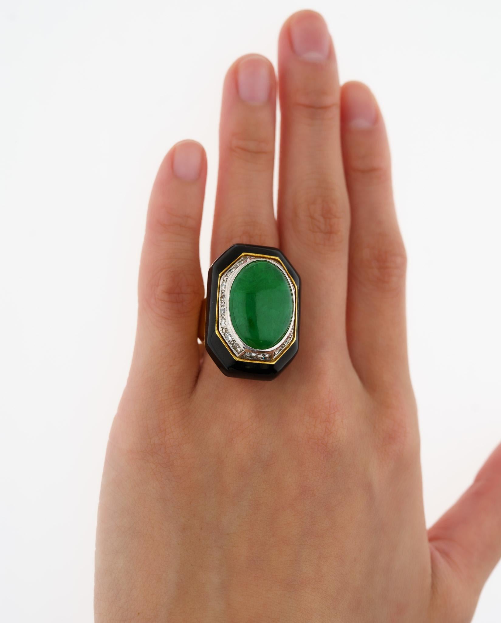 Women's or Men's David Webb Signed Type A Fei Chui Jadeite Jade and Onyx Platinum & 18K Ring For Sale