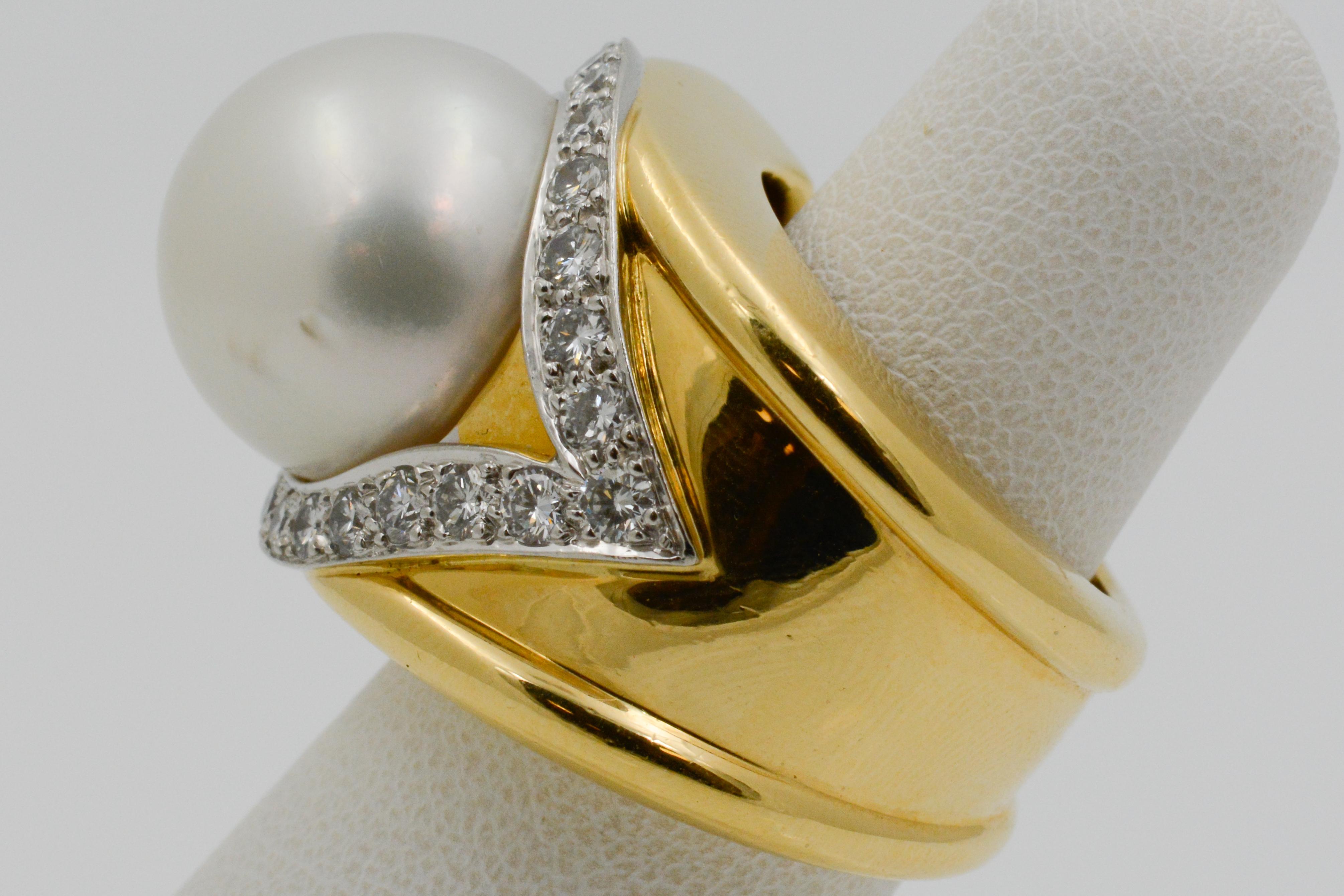 David Webb South Sea Pearl 18 Karat Yellow Gold and Diamond Halo Ring 6