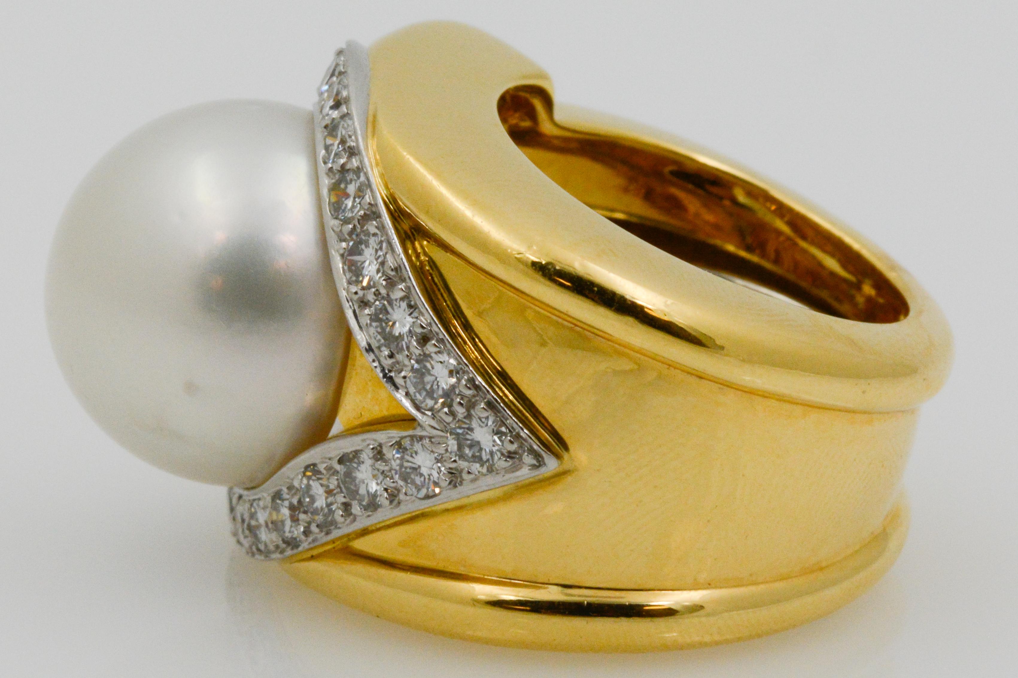 David Webb South Sea Pearl 18 Karat Yellow Gold and Diamond Halo Ring 2