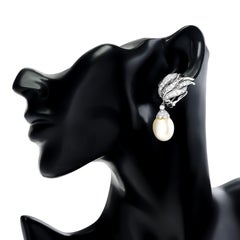 David Webb Orecchini con perle dei mari del sud e diamanti in platino