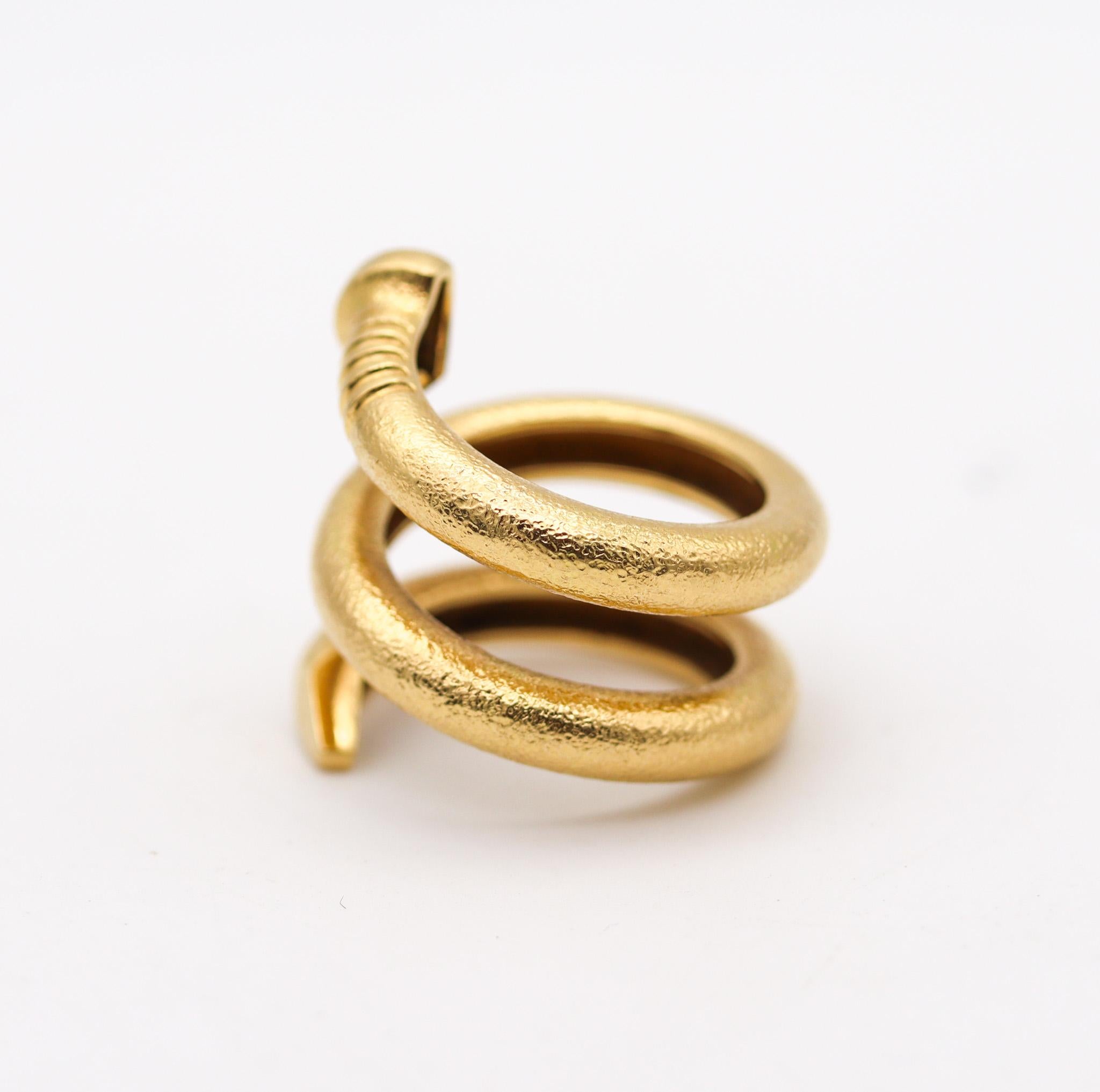 Modernist David Webb Textured Large Twisted Nail Ring In Solid 18kt Yellow Gold For Sale