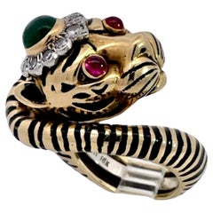 David Webb Anello della tigre Occhi di rubino, Testa di smeraldo