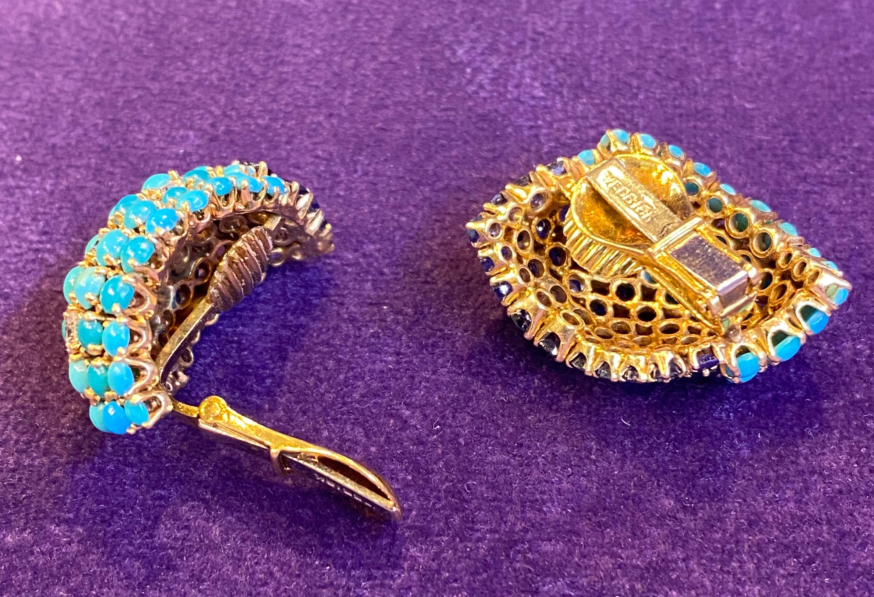 David Webb Boucles d'oreilles en turquoise, saphirs et diamants Excellent état - En vente à New York, NY