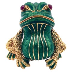 David Webb Vintage 18 Karat Yellow Gold Pin Brooch 55.4 Grams