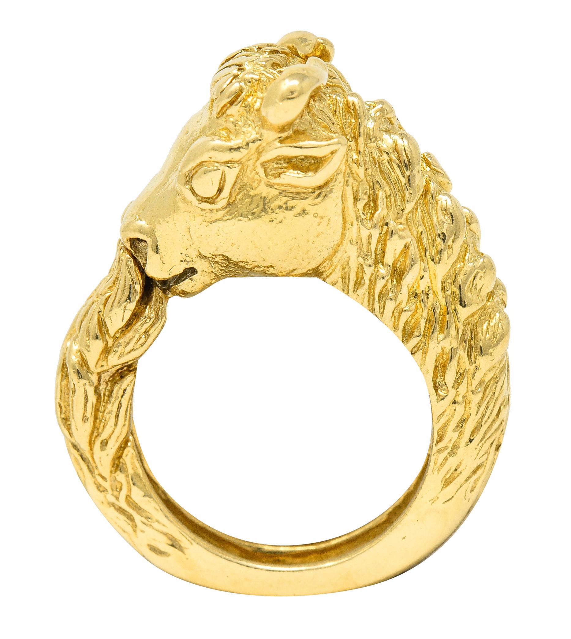 David Webb Vintage 18 Karat Yellow Gold Taurus Bull Kingdom Ring 5