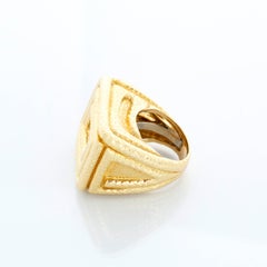 David Webb Vintage 18K Yellow Gold Hammered Greek Style Ring Size 6