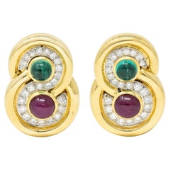 David Webb Boucles d'oreilles vintage en or jaune 18 carats, platine, diamants, émeraudes et rubis