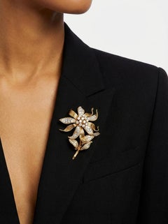 David Webb Vintage Diamond Flower Brooch 18K Gold Platinum 5 Carats