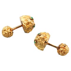 DAVID WEBB  Vintage Emerald 18k Gold Lion Head Cufflinks