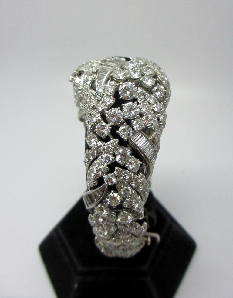 Taille ronde David WEBB Bracelet Vintage en Platine - 55.00ct Diamants & Saphirs en vente