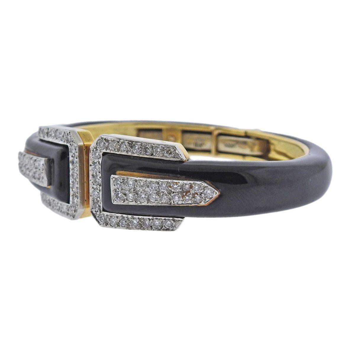David Webb 18k gold and platinum bracelet, with black enamel, approx. 1.80ctw H/VS-Si1 diamonds. Bracelet will fit approx. 6.75