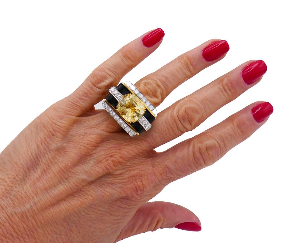 Mixed Cut David Webb Vintage Ring 18k Gold Yellow Sapphire For Sale